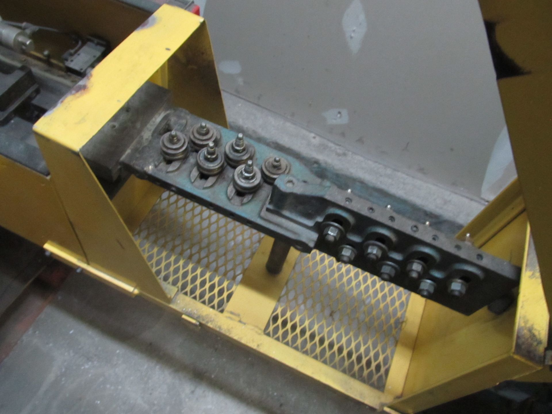 NAIL MAKING MACHINE (COLD HEADER), EQUIPPED WITH ROLL WIRE STRAIGHTENER, LOCATION, MONTREAL, QUEBEC - Image 4 of 6