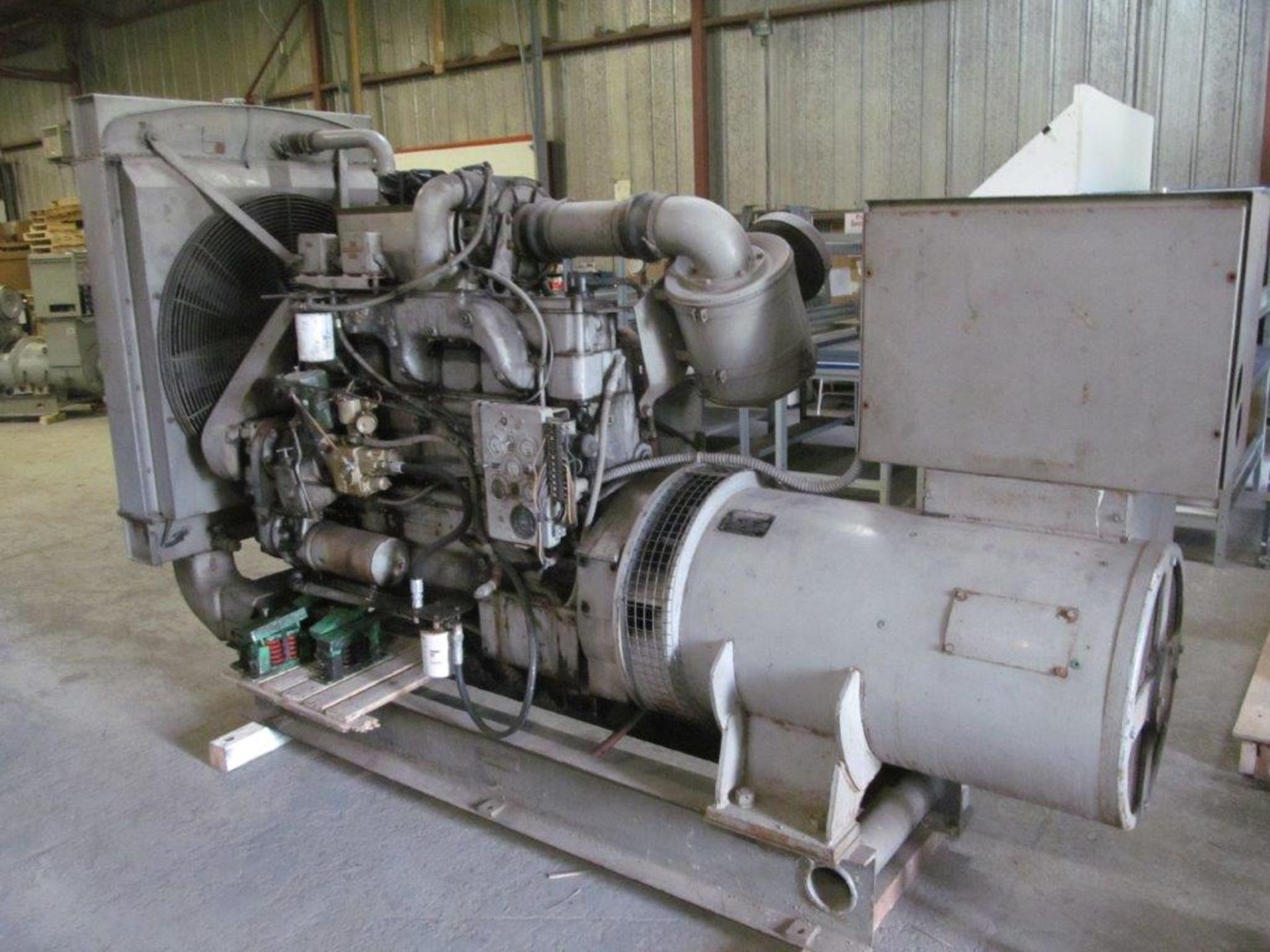 CUMMINS DIESEL GENERATOR, MODEL NT3351P, 6 CYLINDER, 2075 HRS, 210KW, 263 KVA, VOLTAGE 120/208, - Image 3 of 13