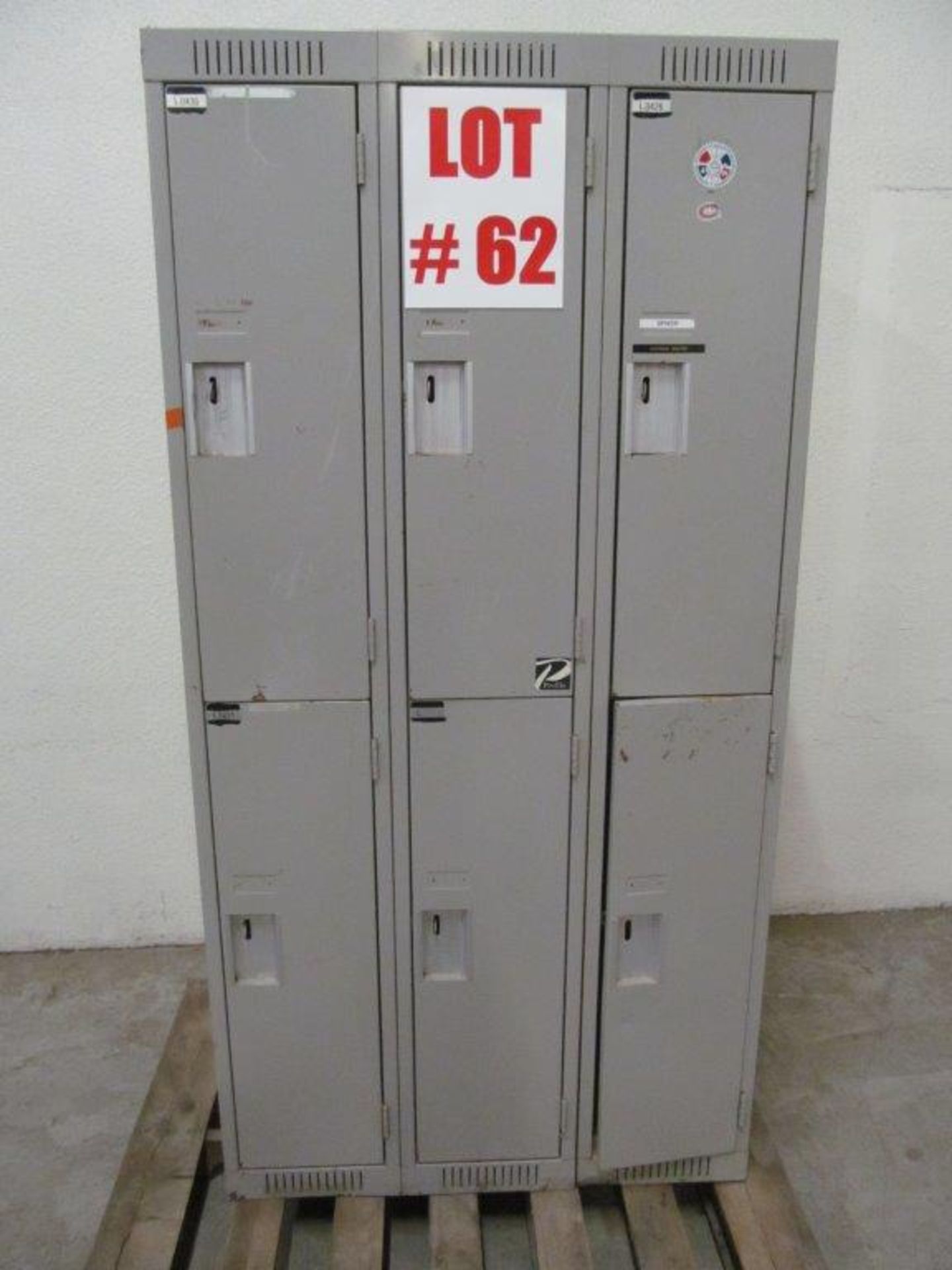 STEEL 6 LOCKER UNIT, 18'' X 36'' X 6FT HIGH, LOCATION, HAWKESBURY, ONTARIO