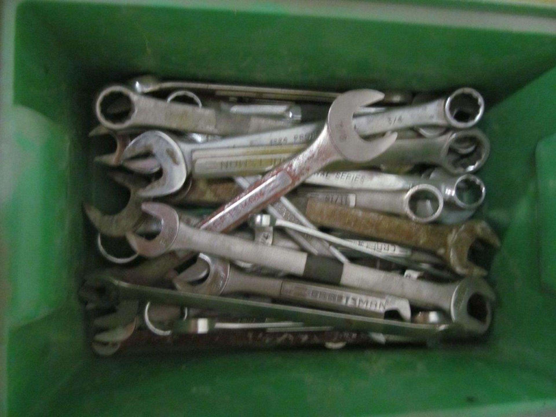 (LOT) ASSORTED SOCKETS, WRENCHES & SCREW DRIVERS - Image 4 of 4