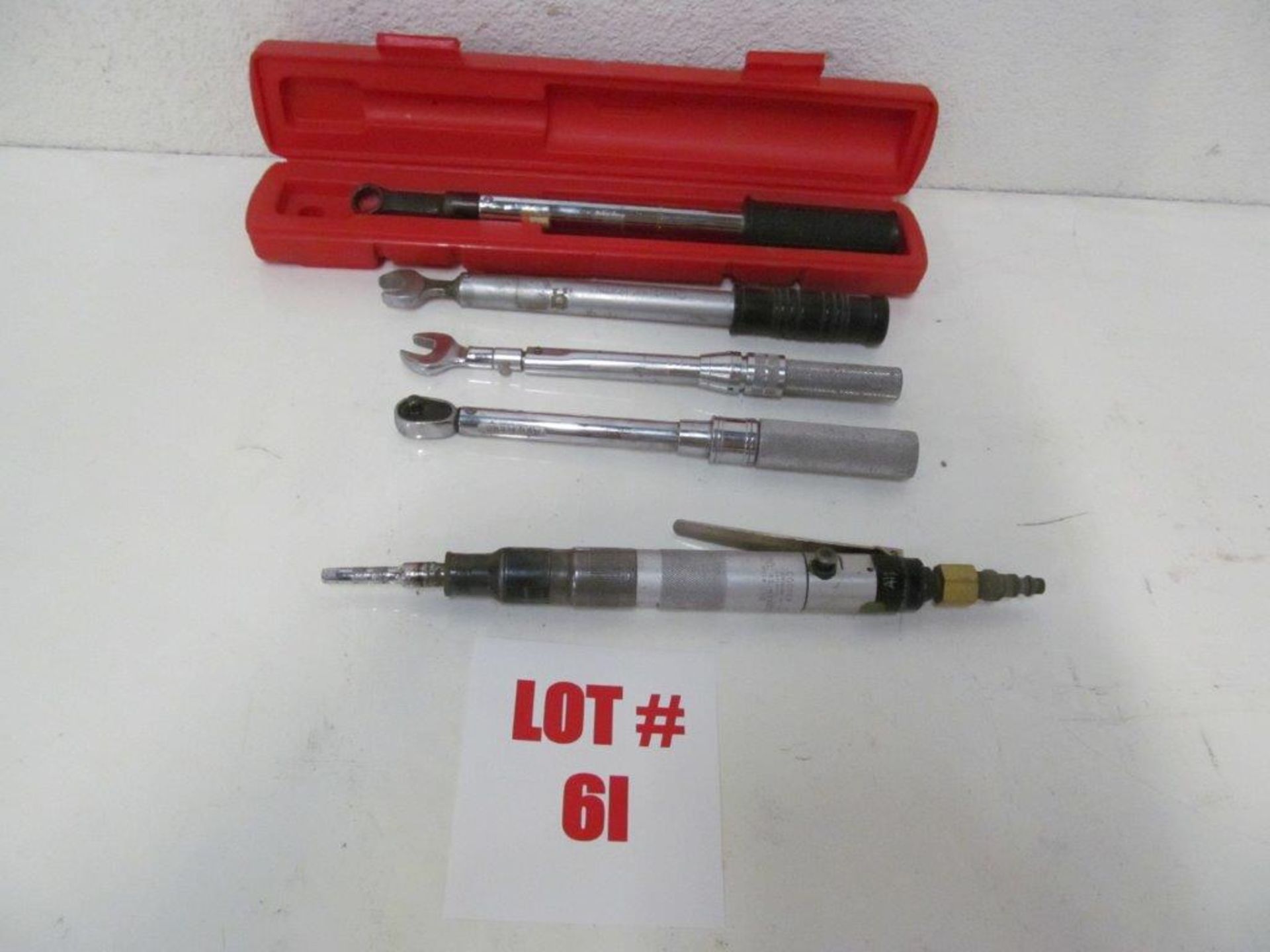 (LOT) ASSORTED TORQUE WRENCHES