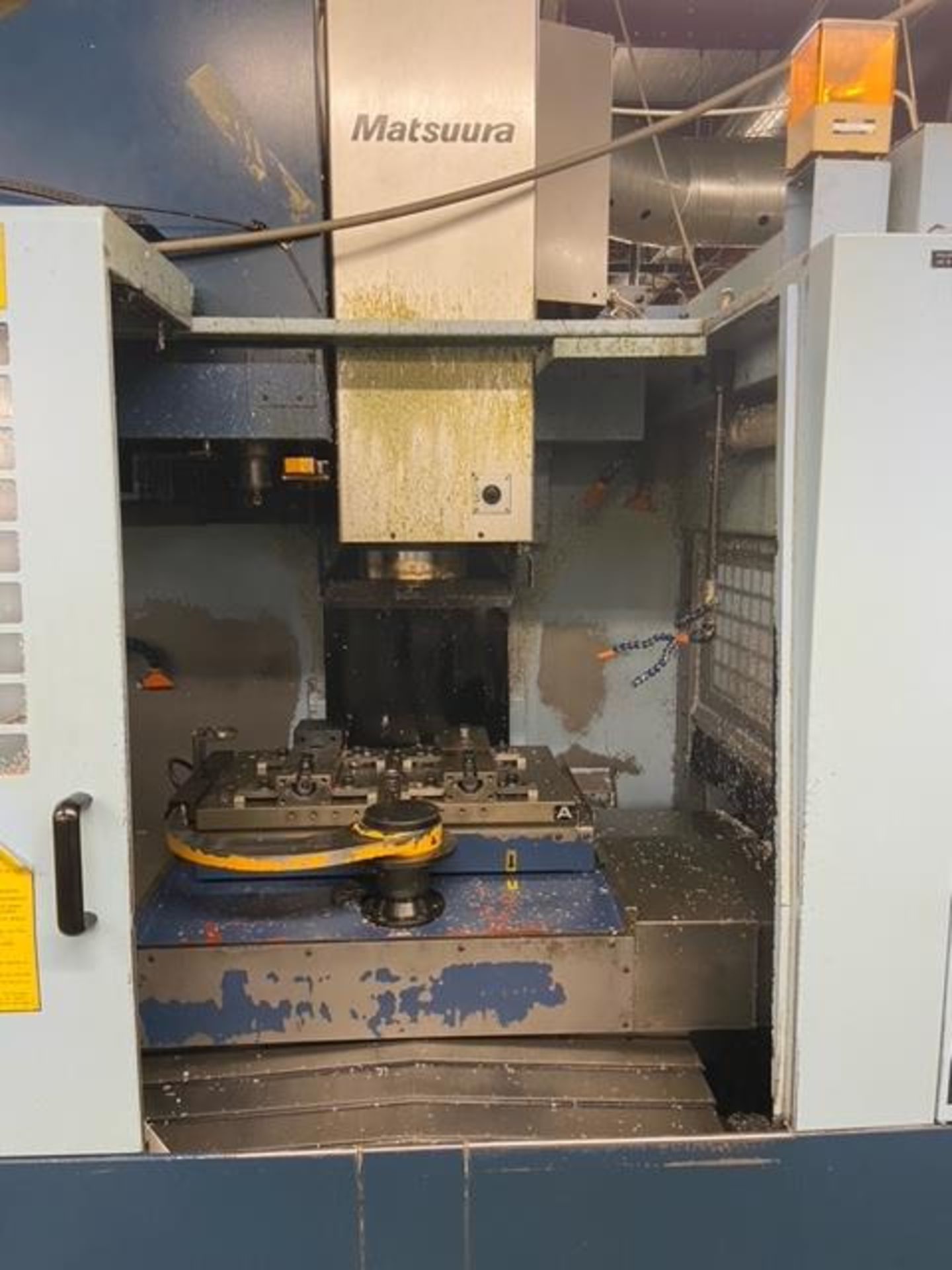 MATSURRA CNC VERTICAL MACHINE CENTER, MODEL RA-2G, YR. 2000, C/W PALLET CHANGER - Image 3 of 10