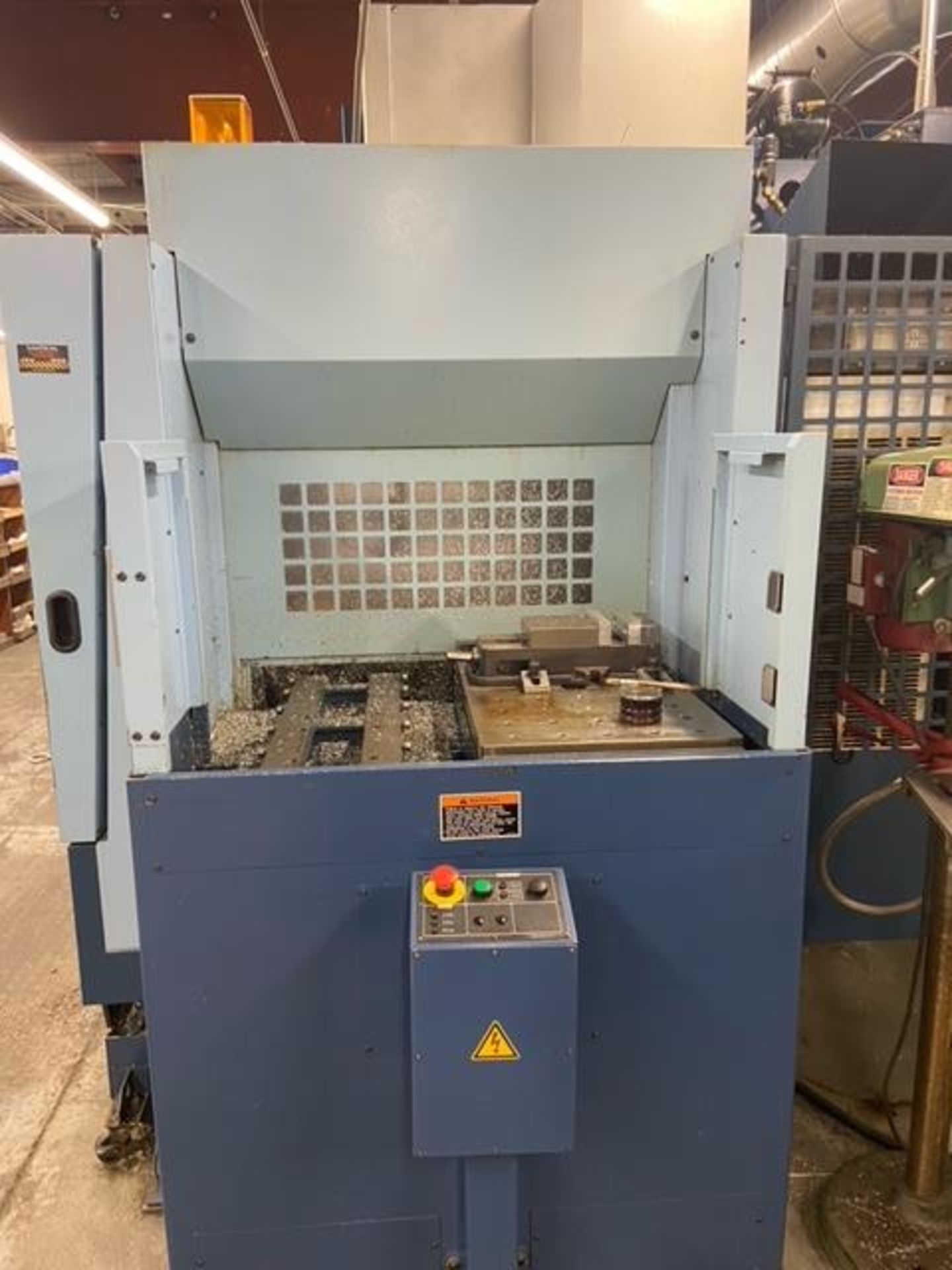 MATSURRA CNC VERTICAL MACHINE CENTER, MODEL RA-2G, YR. 2000, C/W PALLET CHANGER - Image 2 of 10