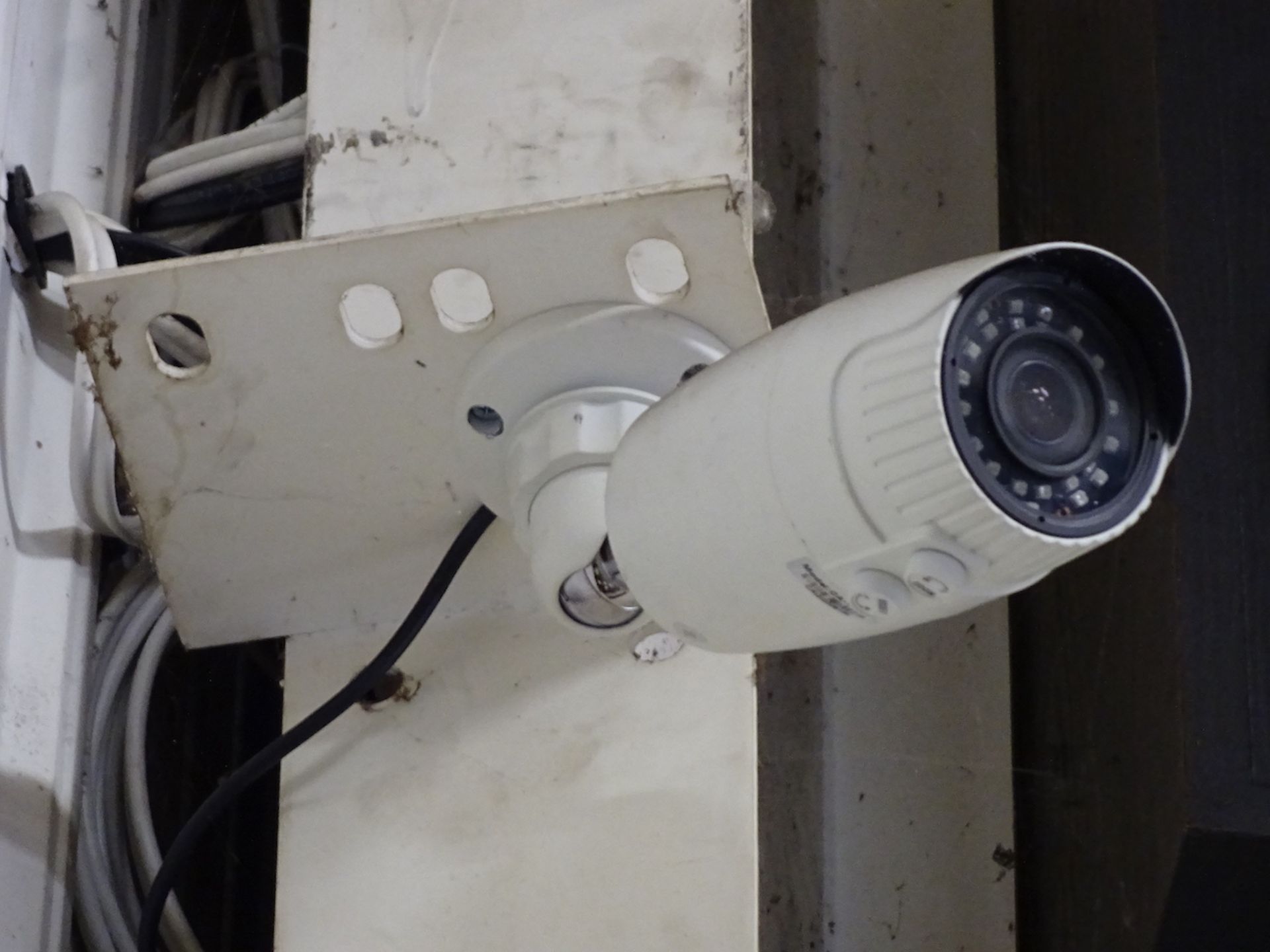 8-Camera Digital Surveillance System - Image 2 of 2