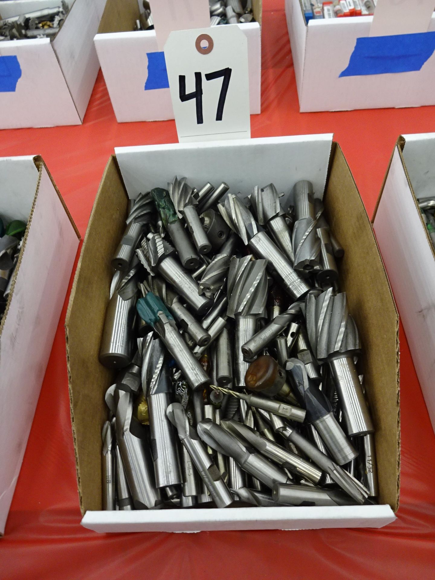 LOT: ASSORTED MILLING CUTTERS