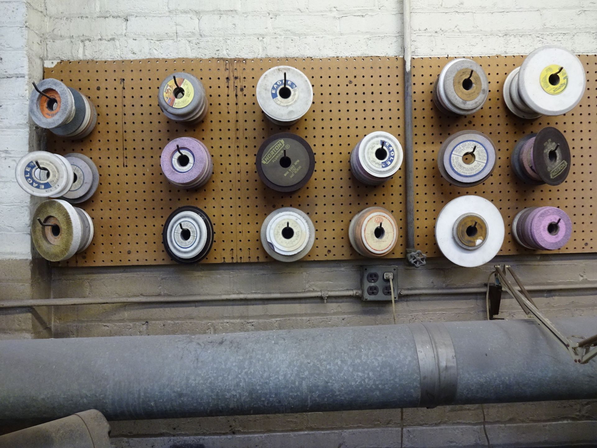 LOT: ASSORTED GRINDING WHEELS ON WALL - Image 3 of 3