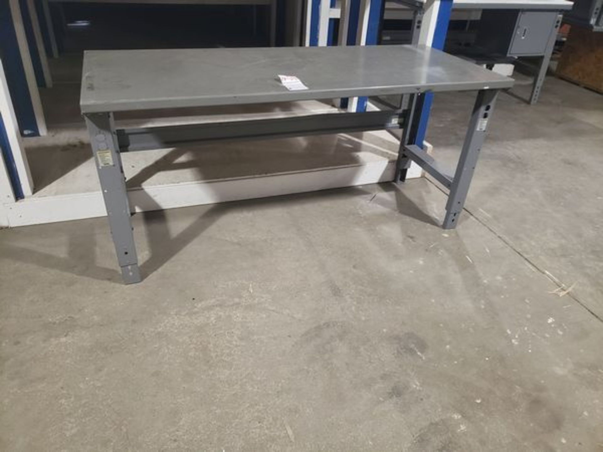 METAL STEEL WORK TABLE 6' X 30" X 33.5"