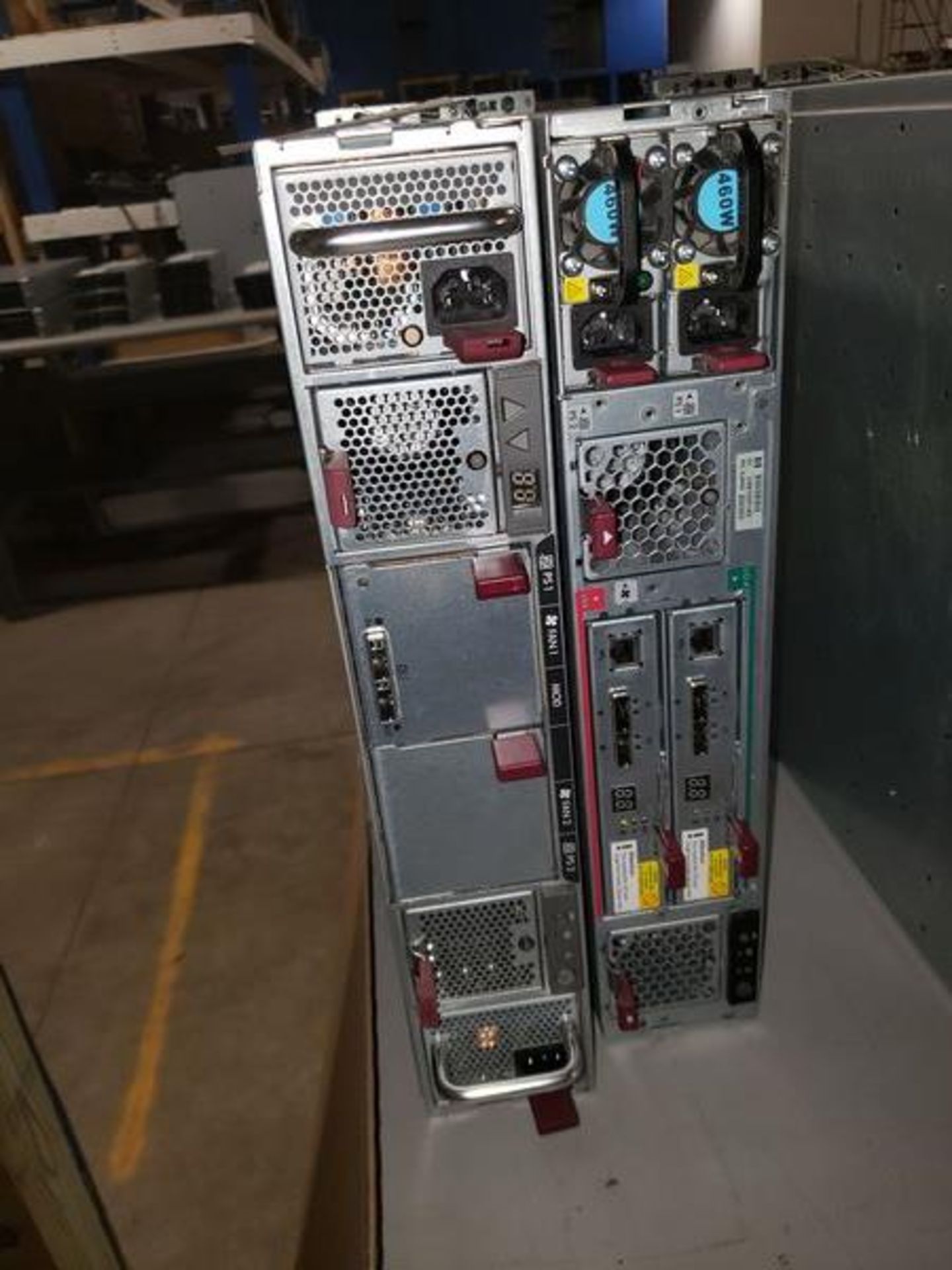 HP STORAGE BAYS WITH DRIVES - Image 6 of 6
