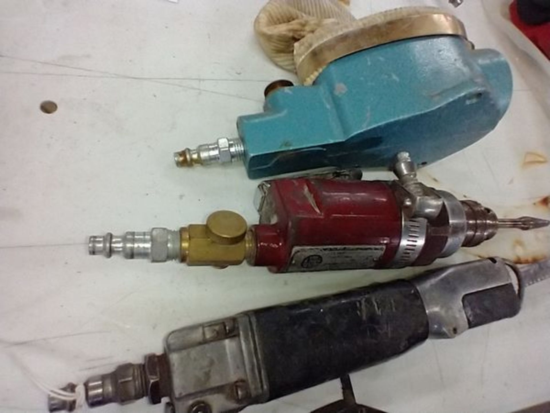 ASSORTED PNEUMATIC TOOLS - Image 2 of 3