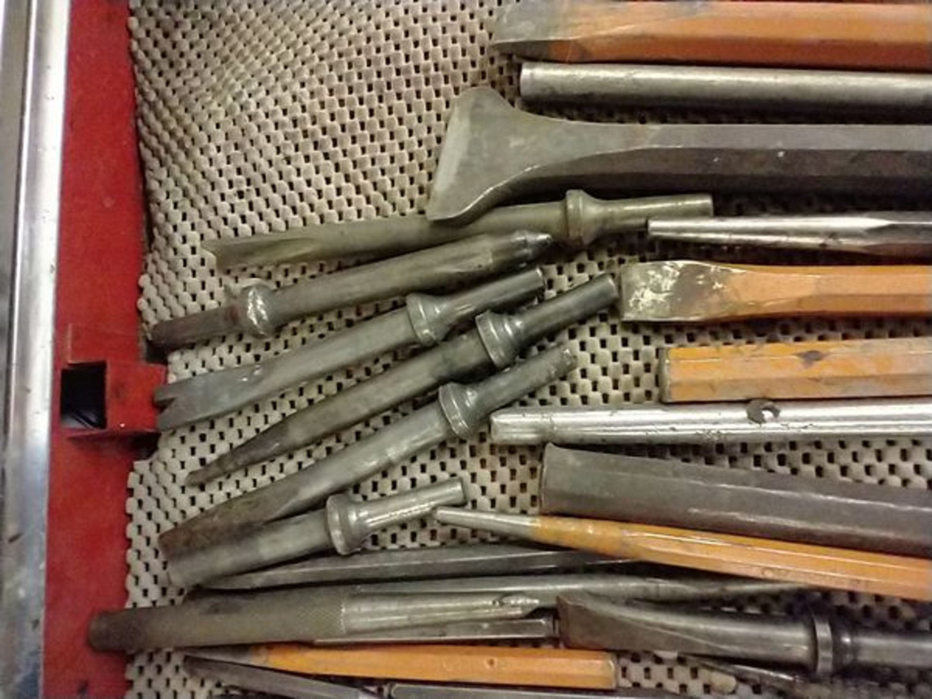 ASSORTED CHISELS AND MISC TOOLS - Image 3 of 6