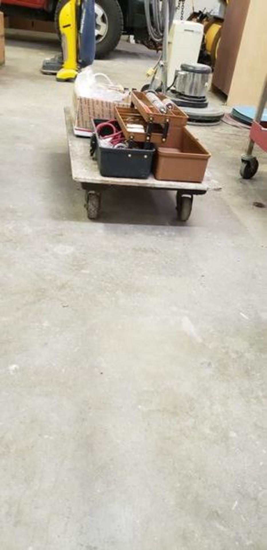 4 WHEEL FLAT CART 37" X 19" - Image 2 of 2