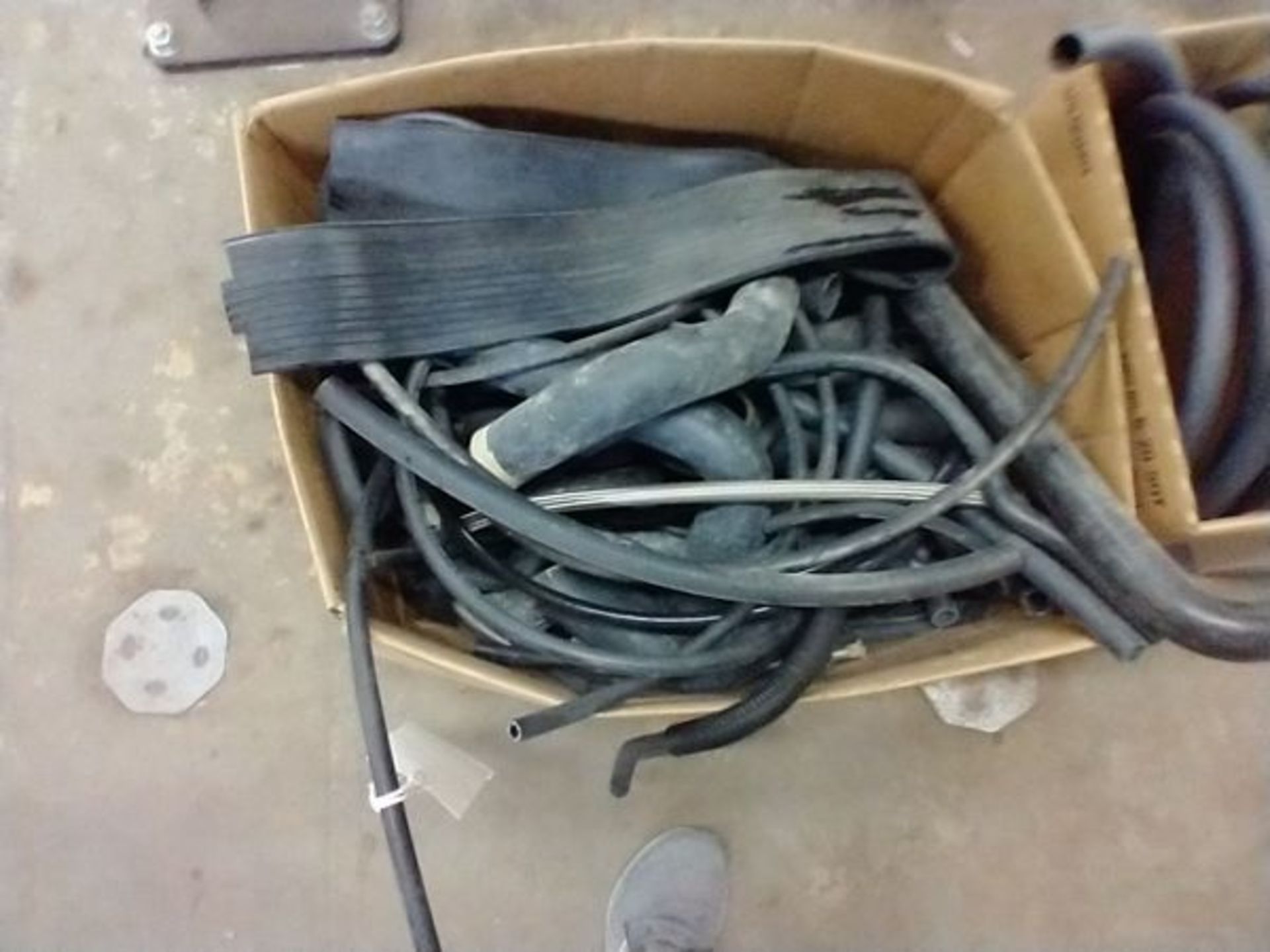 LOT OF RUBBER HOSES AND MISC - Image 2 of 3