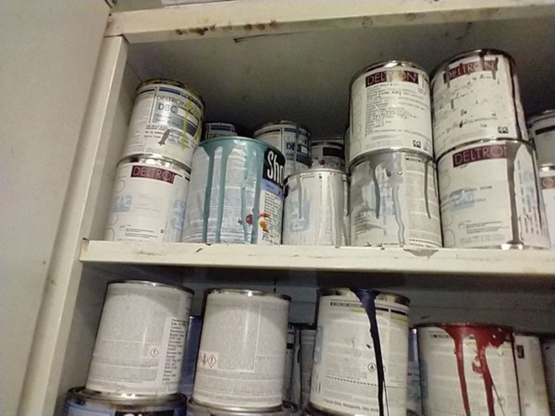 LOT OF OPEN PINTS AND QUARTS OF AUTO PAINT - Image 6 of 7