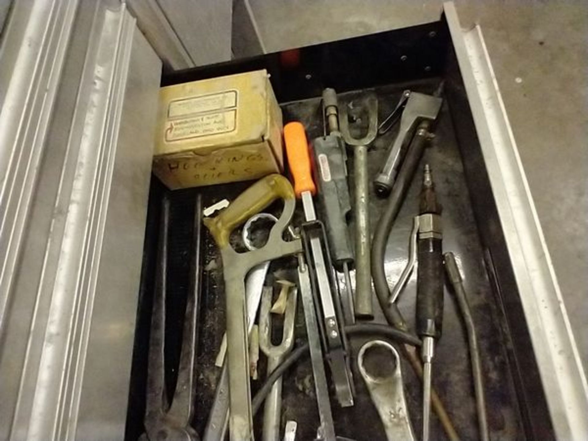 ASSORTED TOOLS IN DRAWER - Image 5 of 5