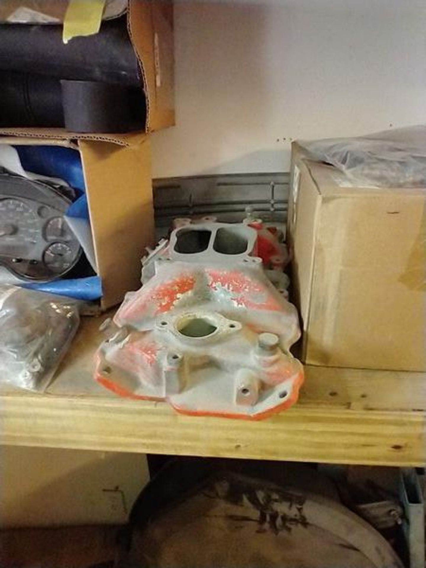 LOT OF ASSORTED CAR PARTS ON 2 SHELVES AND FLOOR - Image 4 of 23