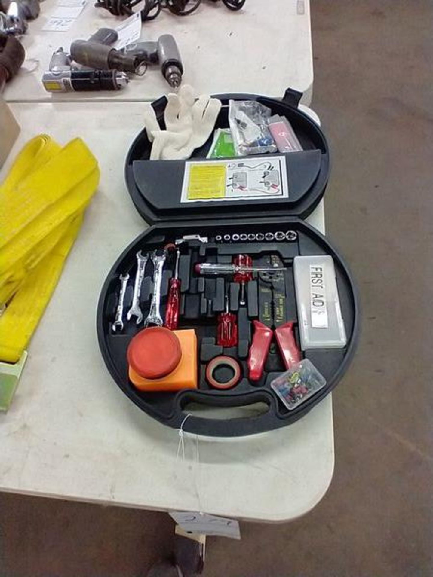 TOOL SET