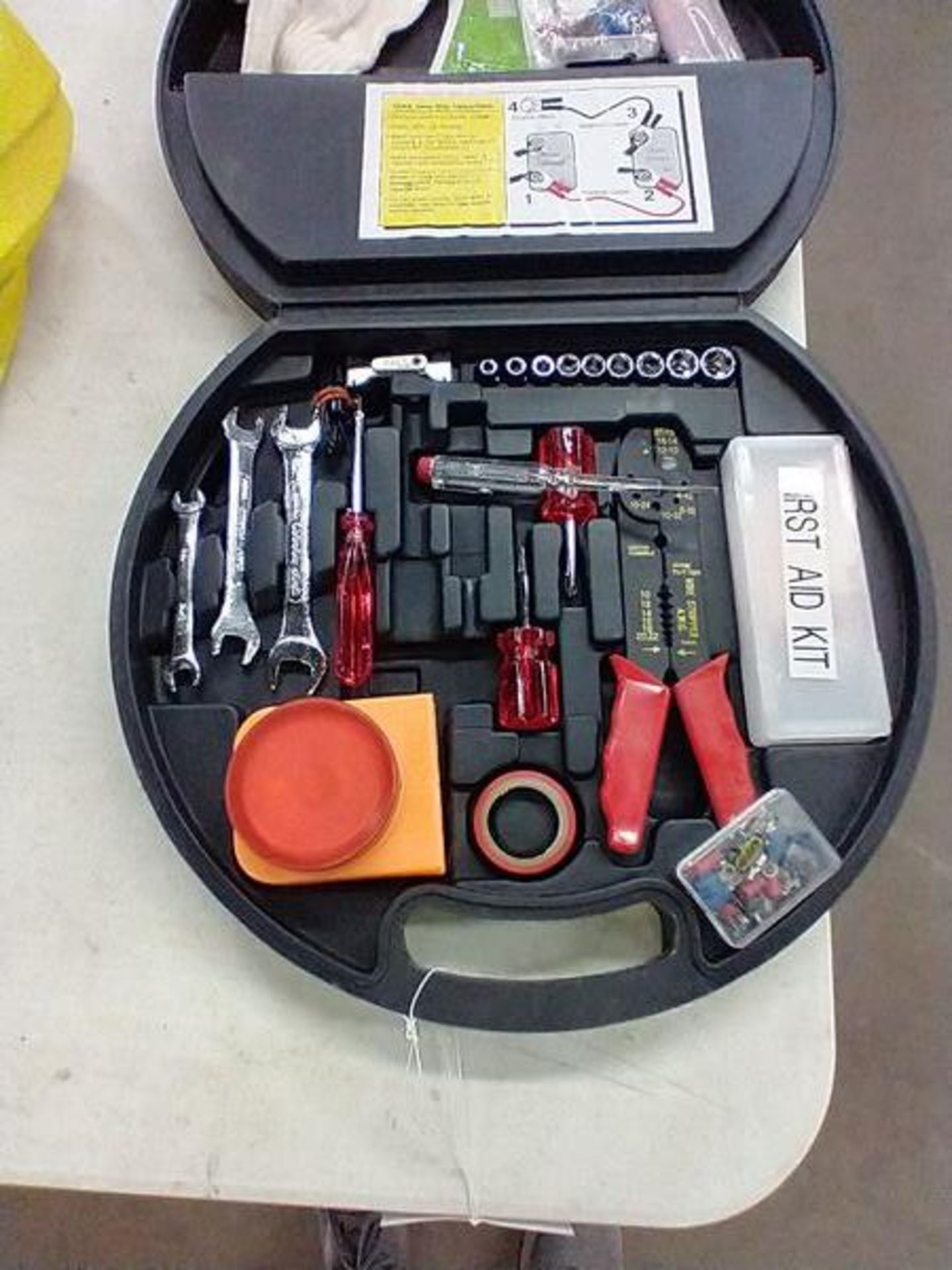 TOOL SET - Image 2 of 4