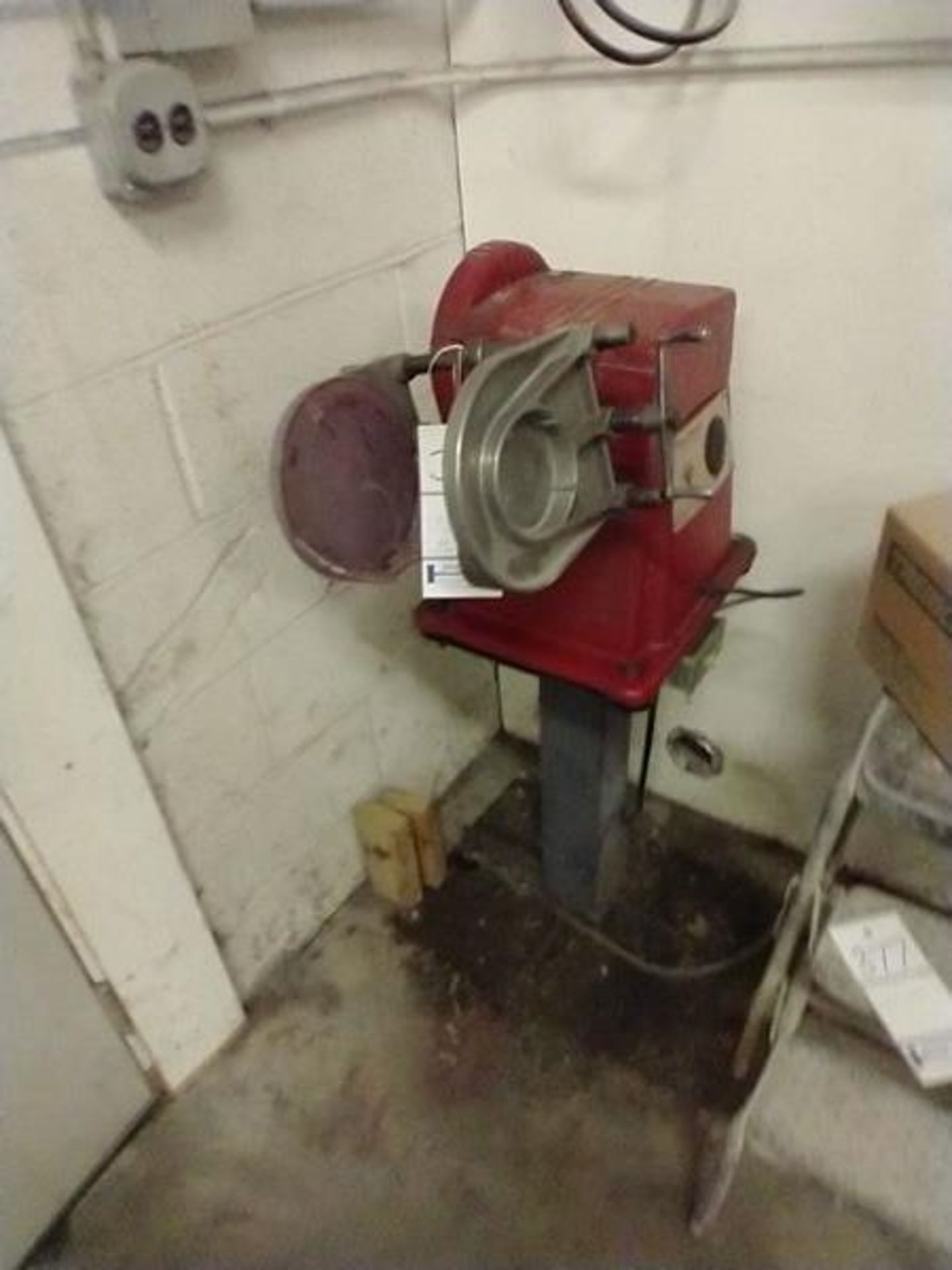 RED DEVIL PAINT SHAKER ON STAND - CAT NO. 30, 1/4 HP, SER. 7-300-60