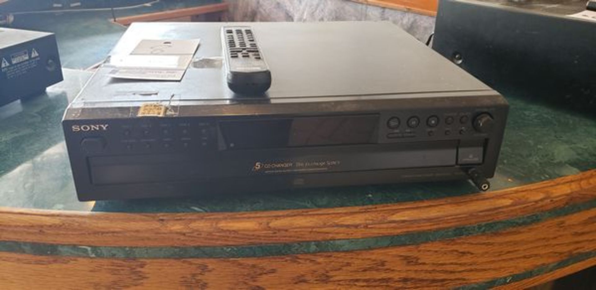 SONY 5 CD CHANGER