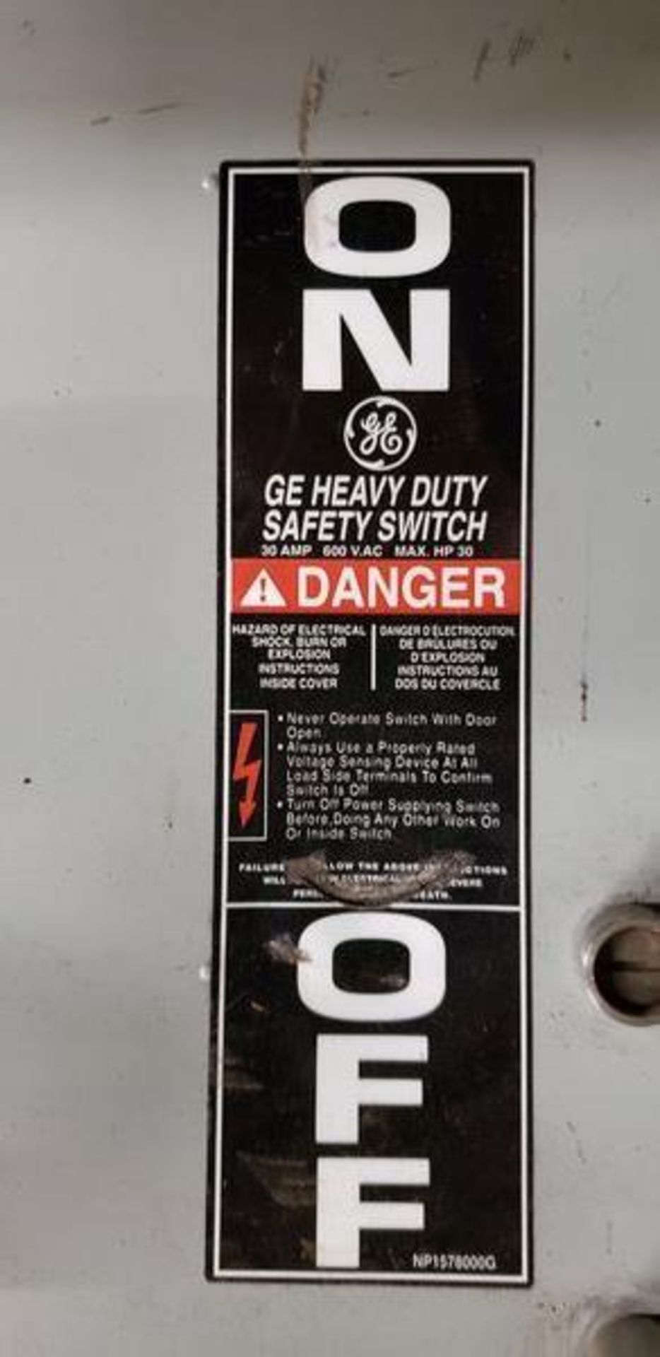 LOT OF 6 GE HEAVY DUTY SAFETY SWITCHES - Image 2 of 3