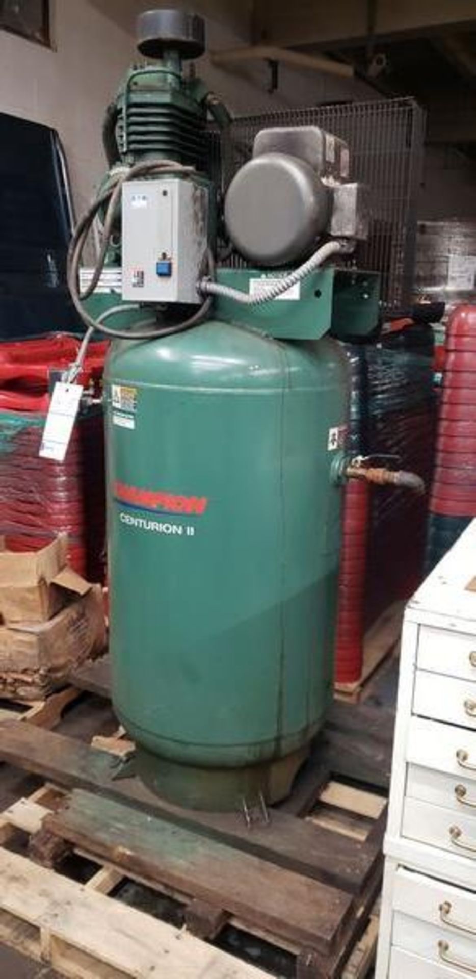 CHAMPION CENTURION II MODEL VRV5-8 5HP 80 GAL TANK AIR COMPRESSOR - Image 4 of 4