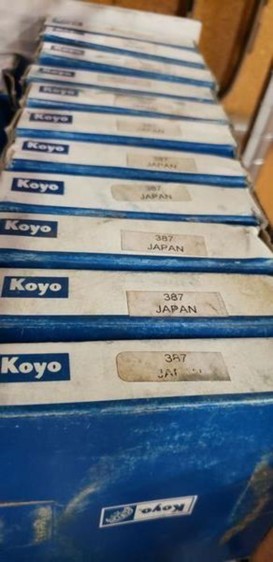 TUB OF ASSORTED KOYO BEARINGS (26) 387, (13) 2788-R AND (14) 24780 - Image 4 of 5