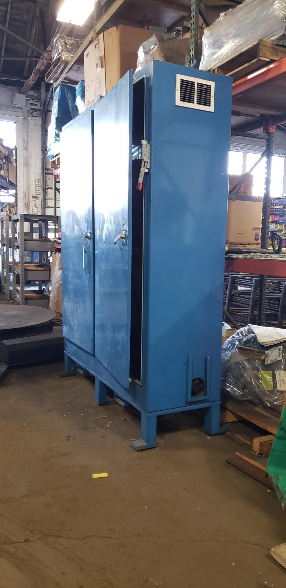 WEGMANN S4035154 CONTROL CABINET WITH 800A BREAKER - 8'3" TALL, 6'7" LONG AND 2' DEEP ***THIS ITEM L - Image 2 of 9