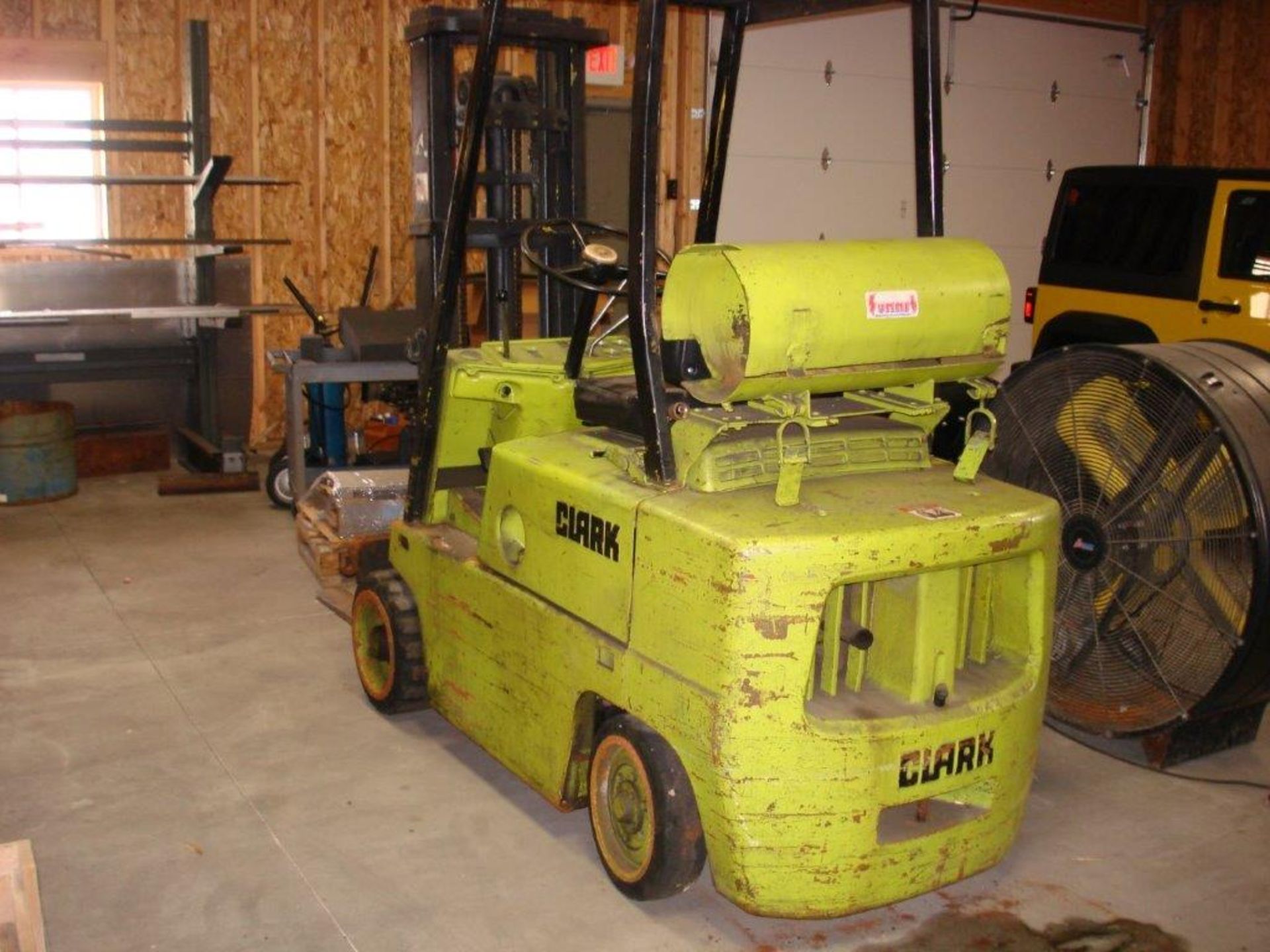 CLARK 5000LB FORK LIFT - Bild 2 aus 5