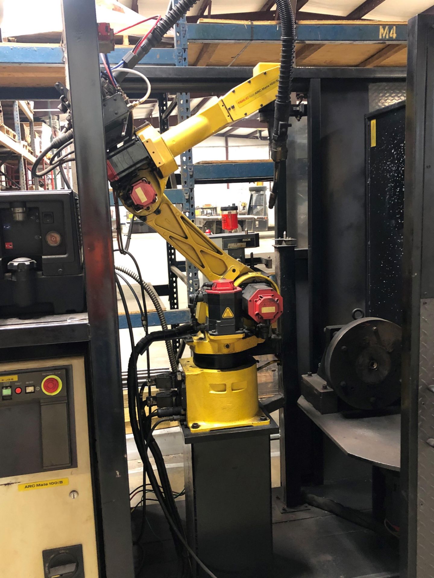 FANUC ARCMATE 100iB MIG WELDING CELL WITH A/B SIDED TABLE AND SERVO DRIVEN ROTARY TABLE ON EACH SIDE - Image 3 of 8