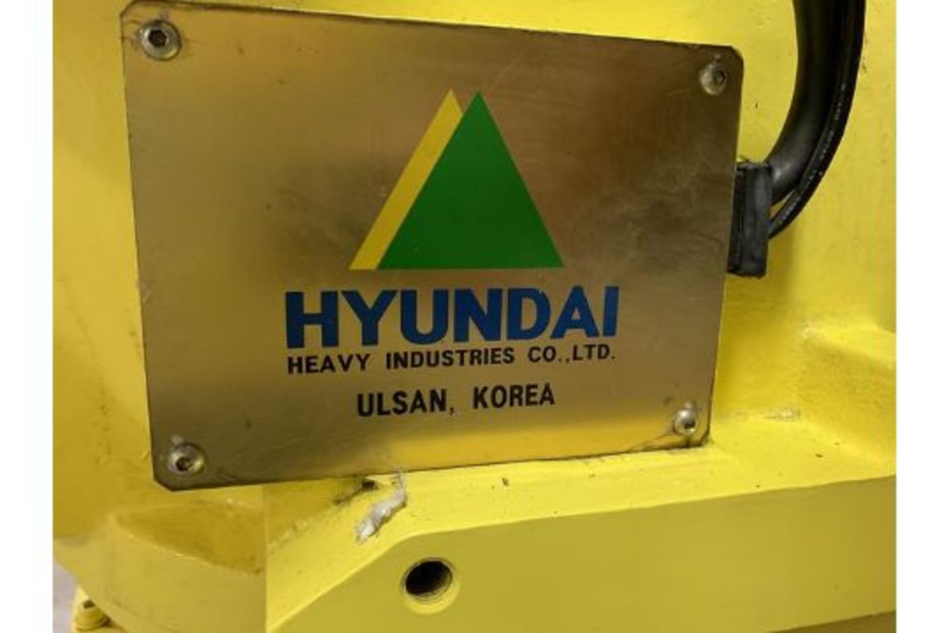 HYUNDIA ROBOT MODEL HX400 400KG X 2573MM H REACH WITH Hi5-N80U CONTR, YEAR 2012, SN HB35-054-572 - Image 5 of 25