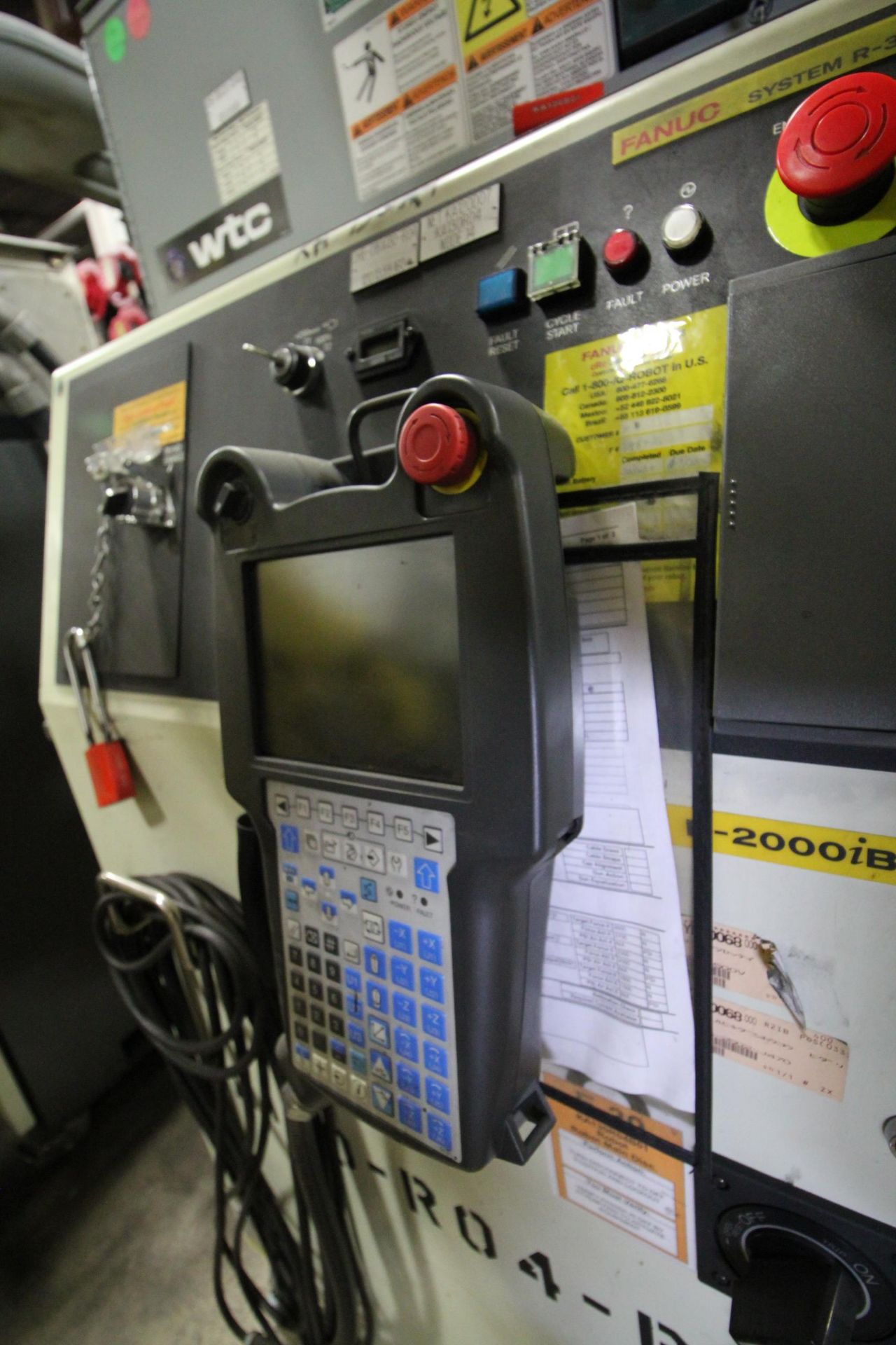 FANUC ROBOT R-2000iB/210F WITH R-30iA CONTROL, CABLES & TEACH PENDANT, YEAR 2014 - Image 5 of 7