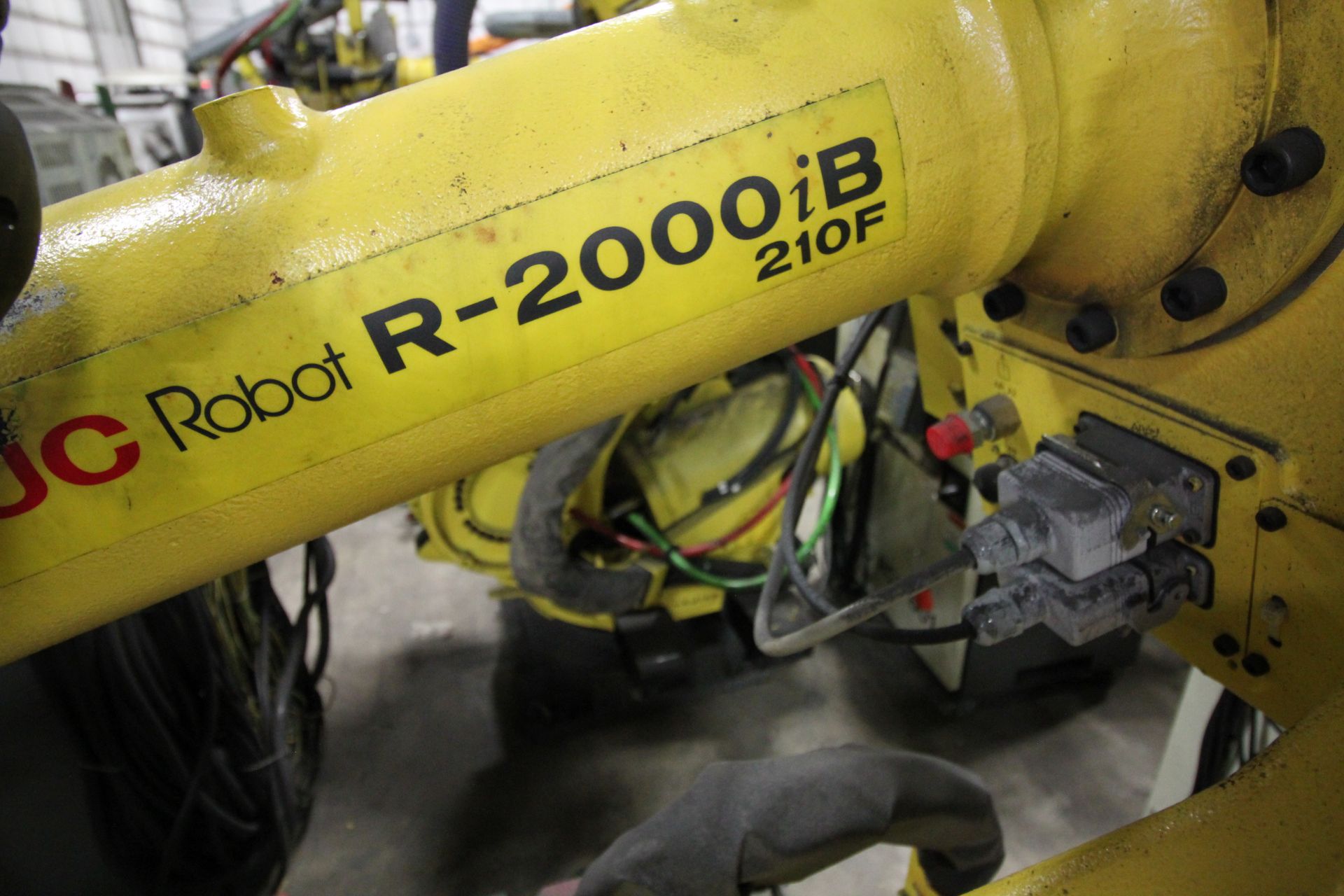 FANUC ROBOT R-2000iB/210F WITH R-30iA CONTROL, CABLES & TEACH PENDANT, YEAR 2009 - Image 2 of 8