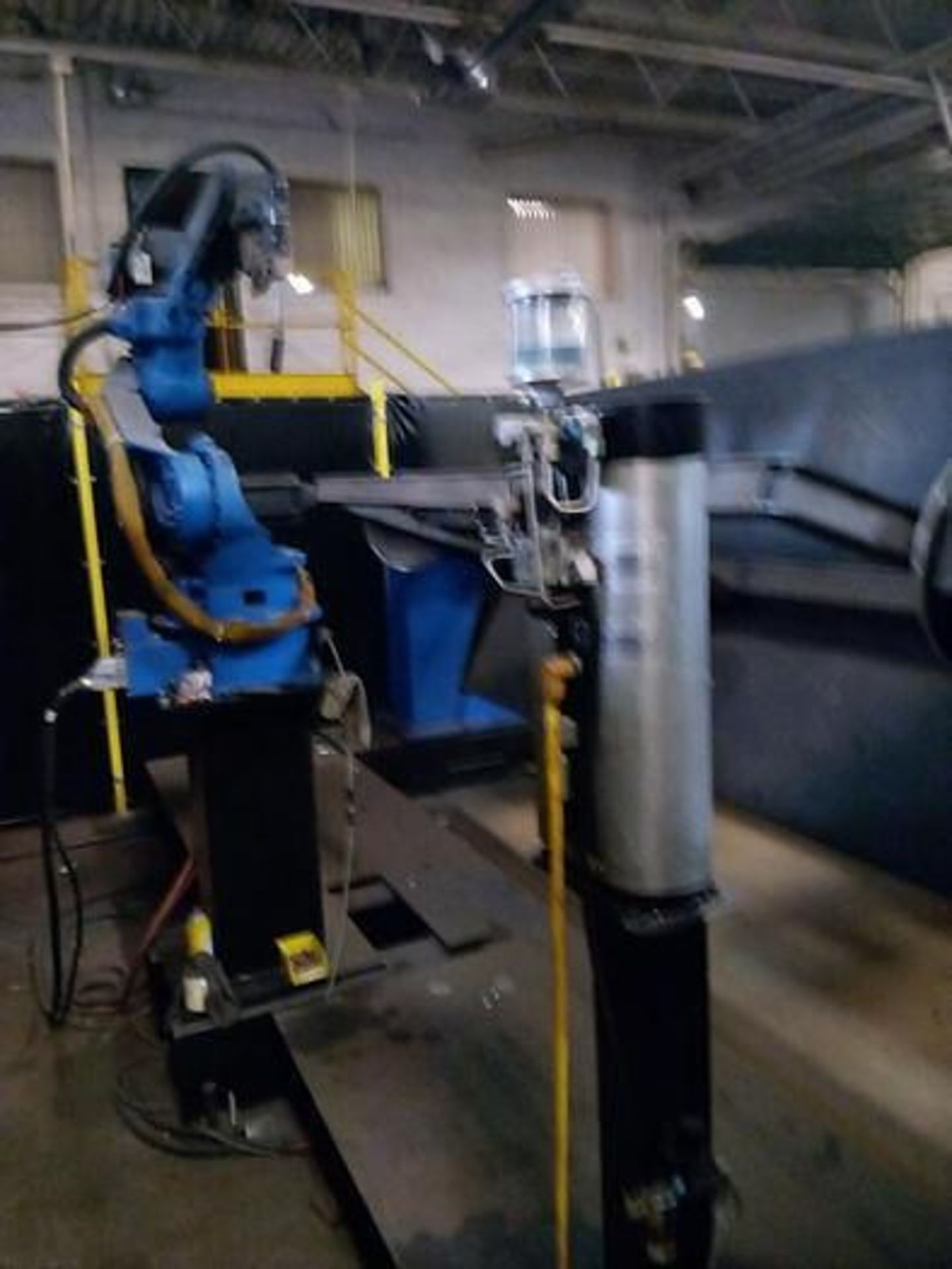 YASKAWA MOTOMAN HP20D-6 ROBOTIC MIG WELDING CELL FERRIS WHEEL STYLE DUAL TRUNION REFURBISHED IN 2018 - Image 4 of 8