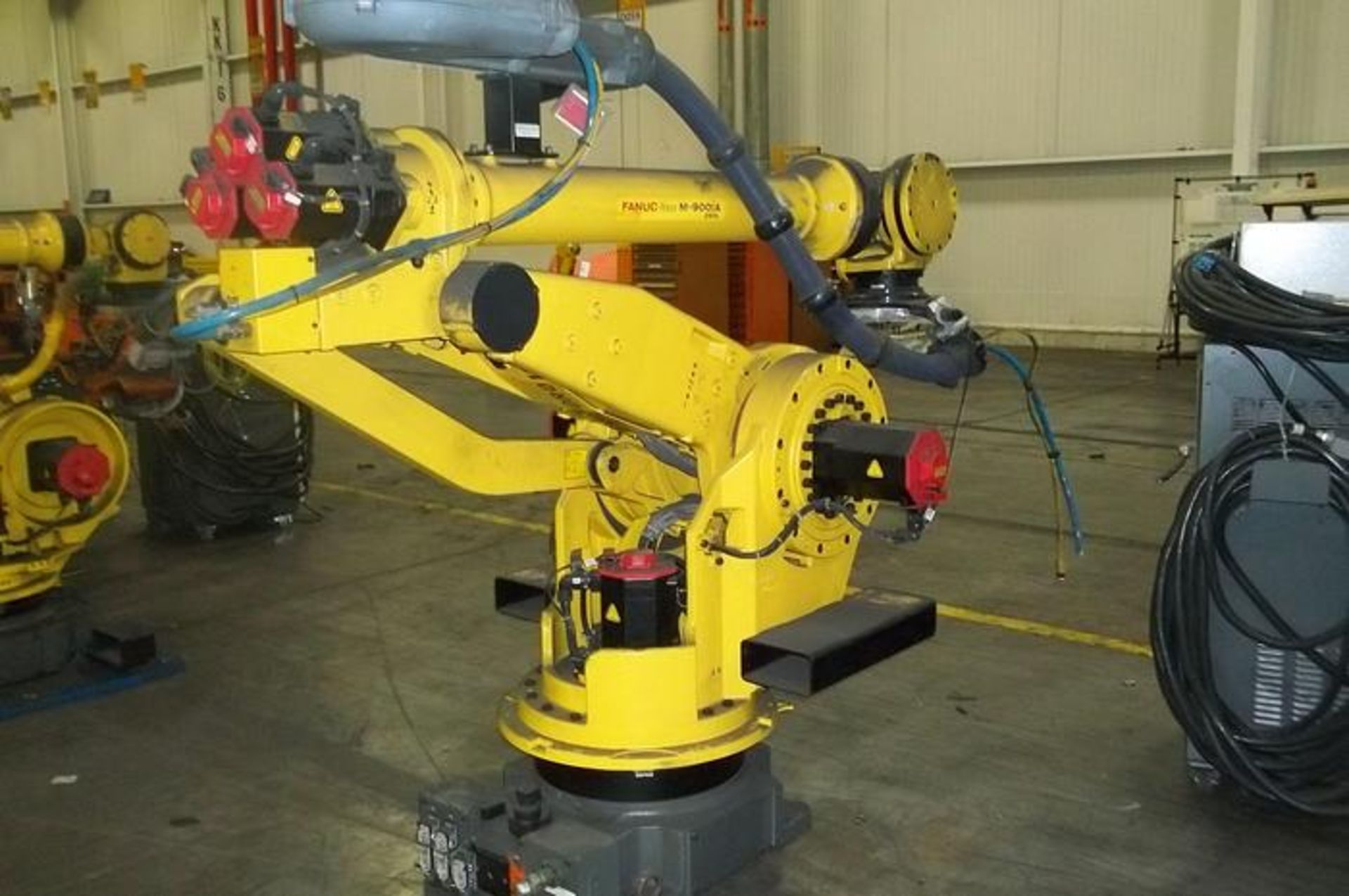 FANUC ROBOT M900iA/260L ROBOTS WITH R30IA CONTROLLERS - Image 3 of 10