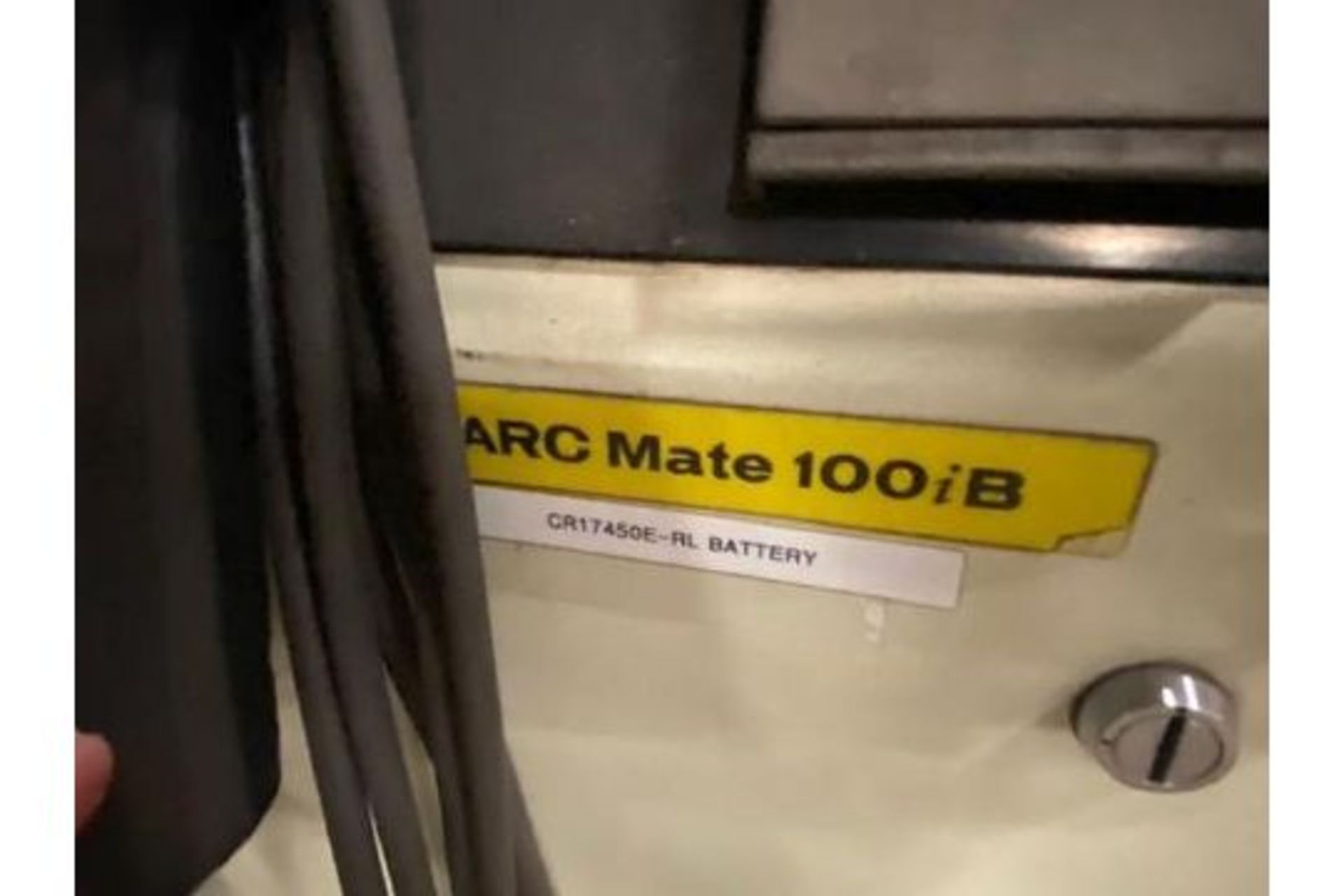 FANUC ROBOT ARCMATE 100iB WITH R-J3iB CONTROLLER - Image 2 of 2