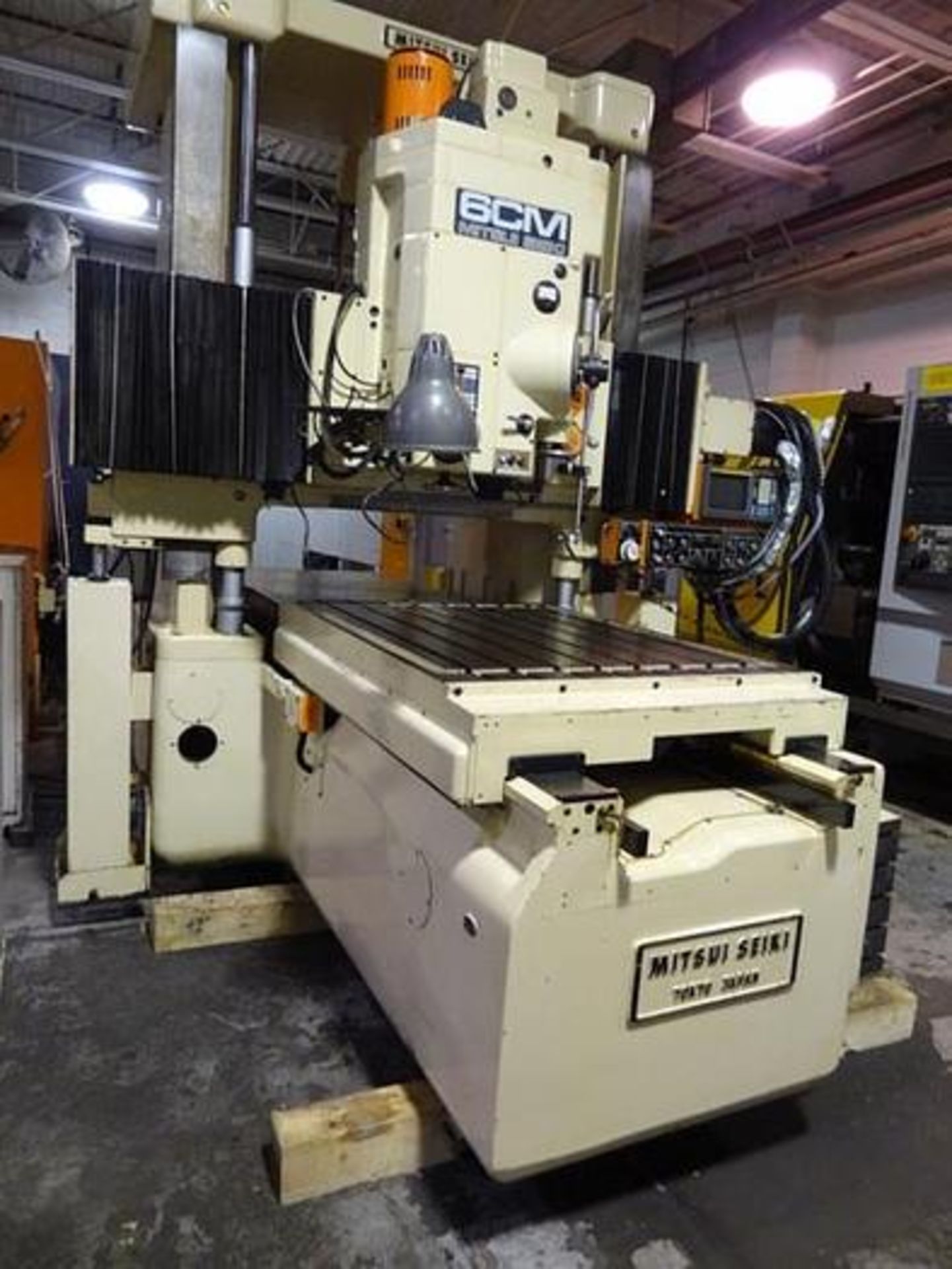 MITSUI SEIKI MODEL 6CM BRIDGE TYPE VERTICAL CNC JIG BORER, LOTS OF TOOLING - Image 4 of 16