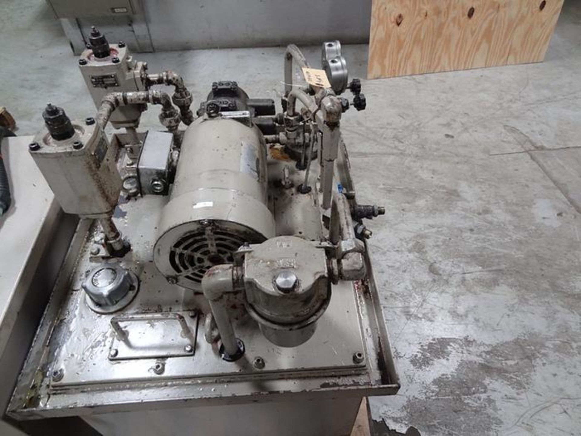 SHIGIYA CM-8 X 60 FACEING AND CENTERING MACHINE 80MM X 600MM - Image 8 of 12