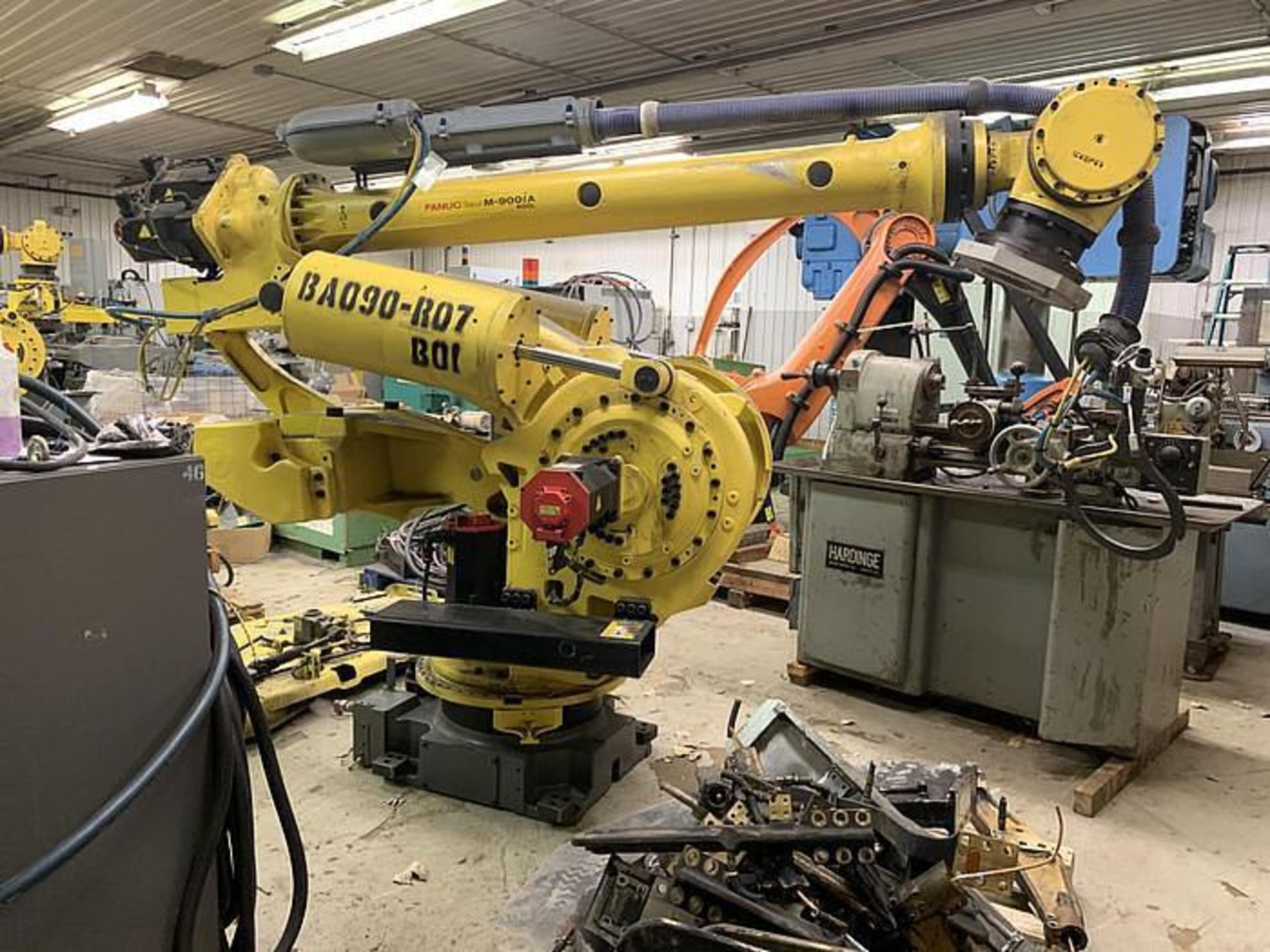 FANUC ROBOT M900iA/400L 6 AXIS CNC ROBOT WITH R30iA CONTROLLER 400KG X 3625mm HIGH REACH - Image 2 of 6