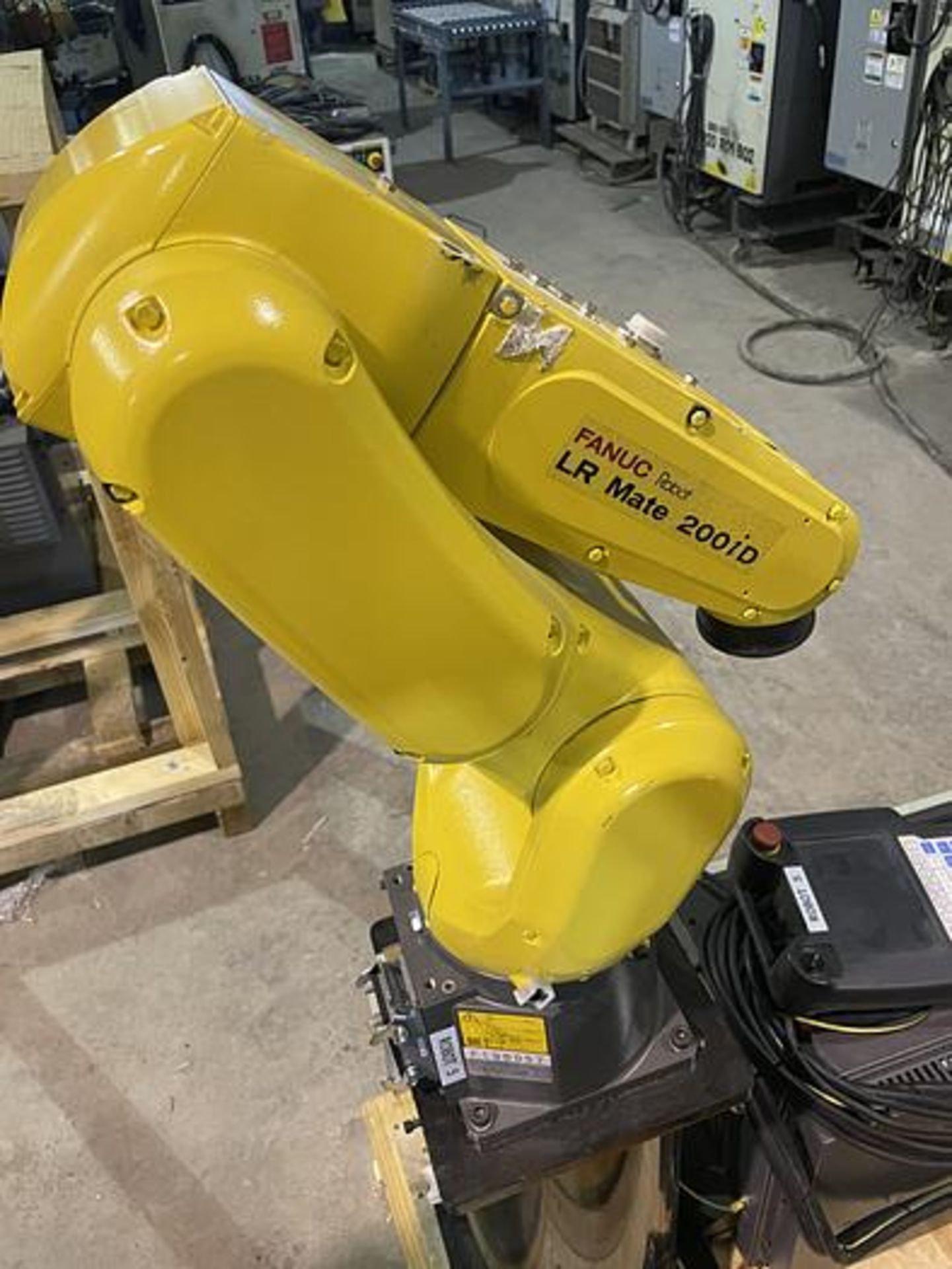 2017 FANUC FANUC LR MATE 200ID - Image 2 of 8