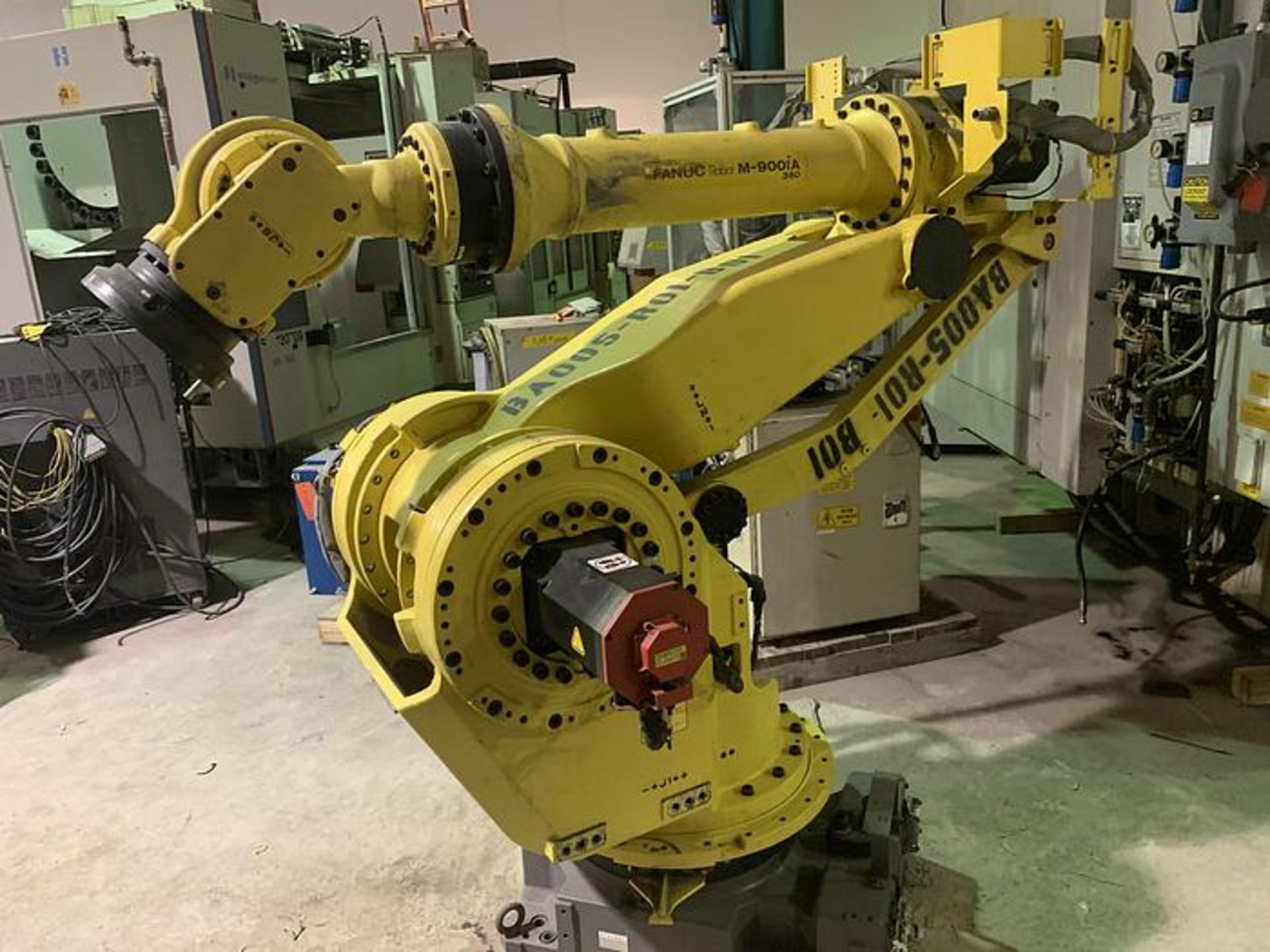 FANUC ROBOT M900iA/350 6 AXIS ROBOTS WITH R30iA CONTROLLERS, 350KG X 2650mm REACH - Image 2 of 12