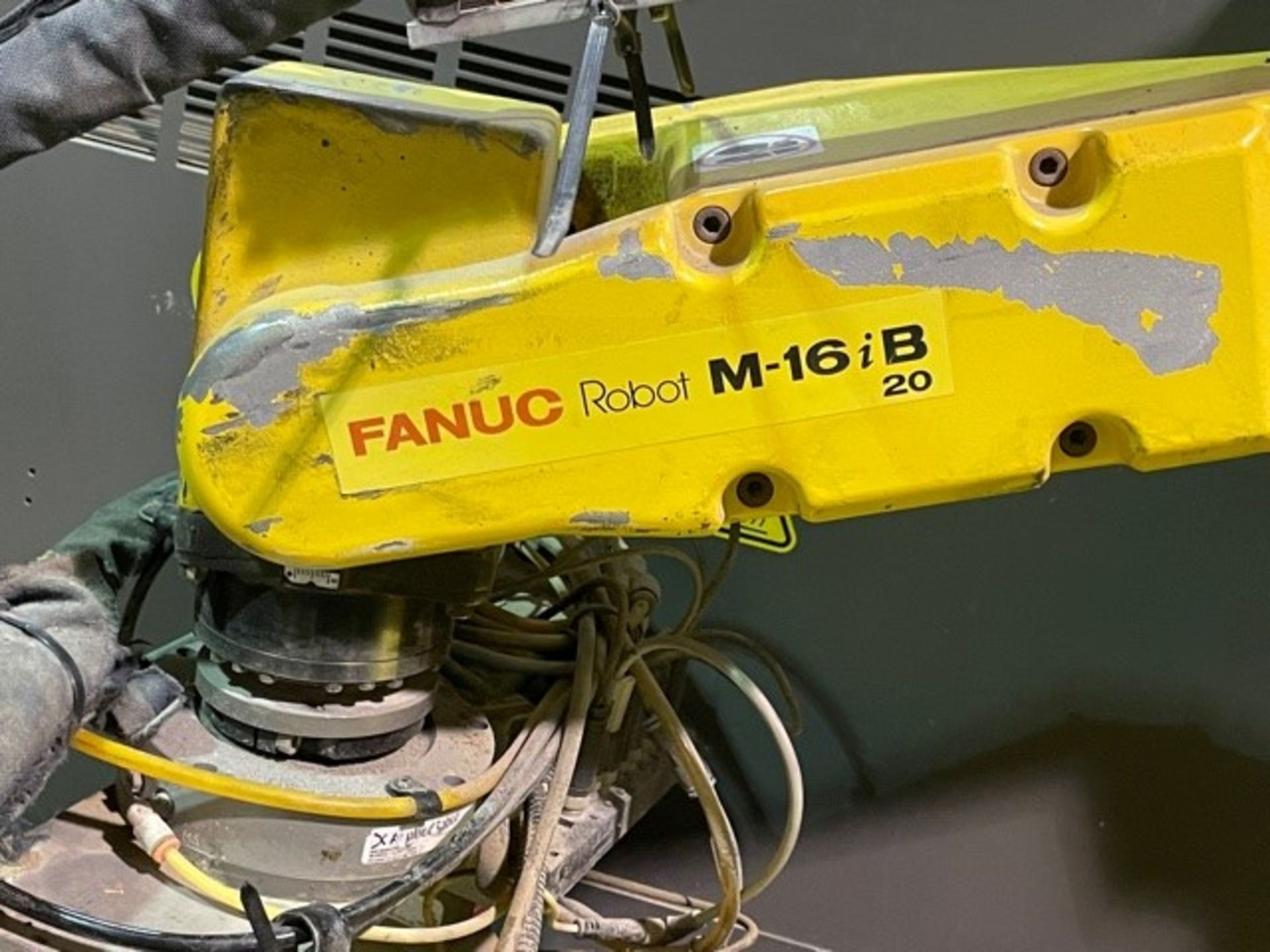 FANUC M-16iB/20, F-80991, WITH R-J3iC CONTROL - Image 2 of 8