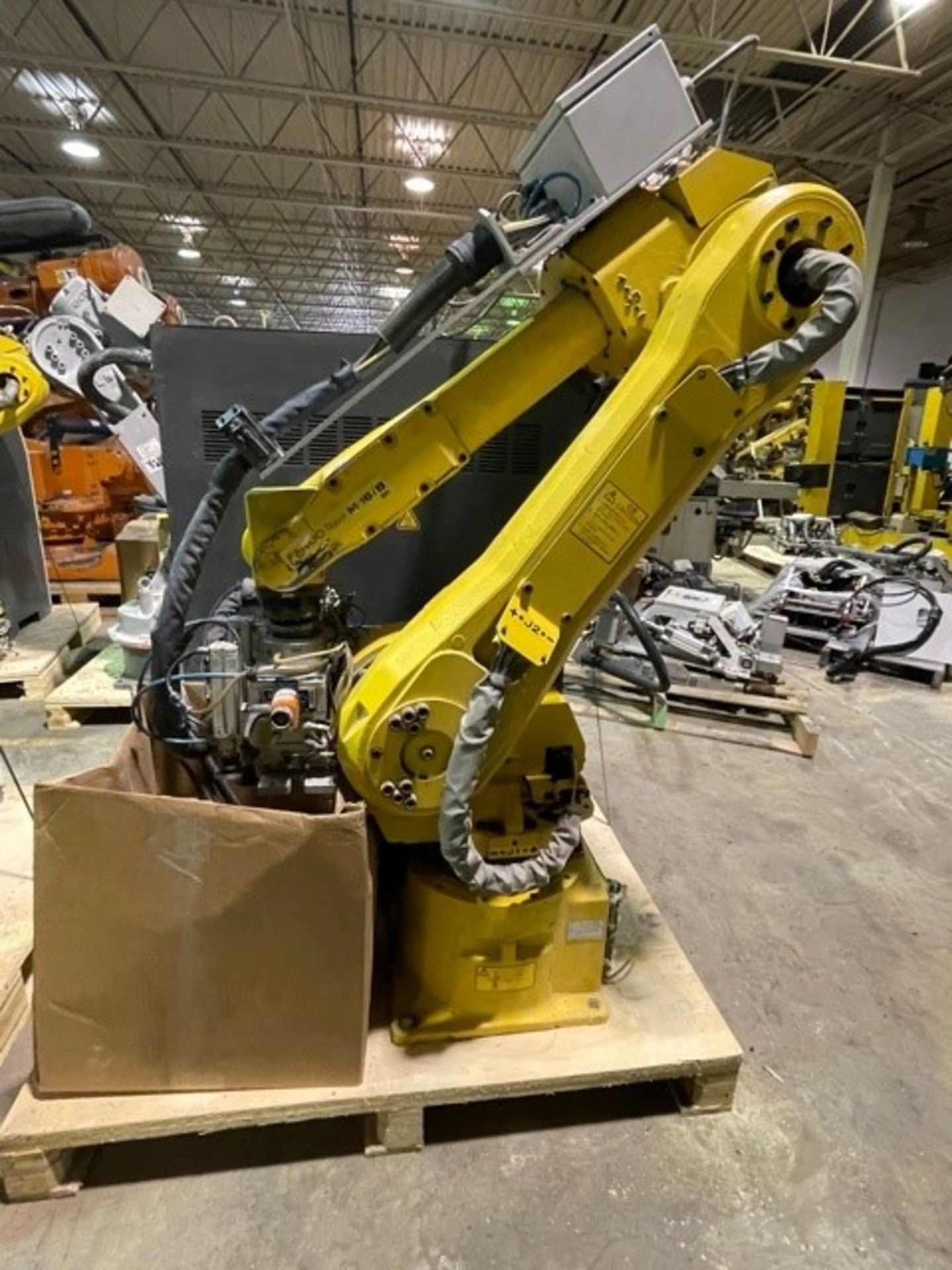 FANUC M-16iB/20, F-80990, WITH R-J3iC CONTROL