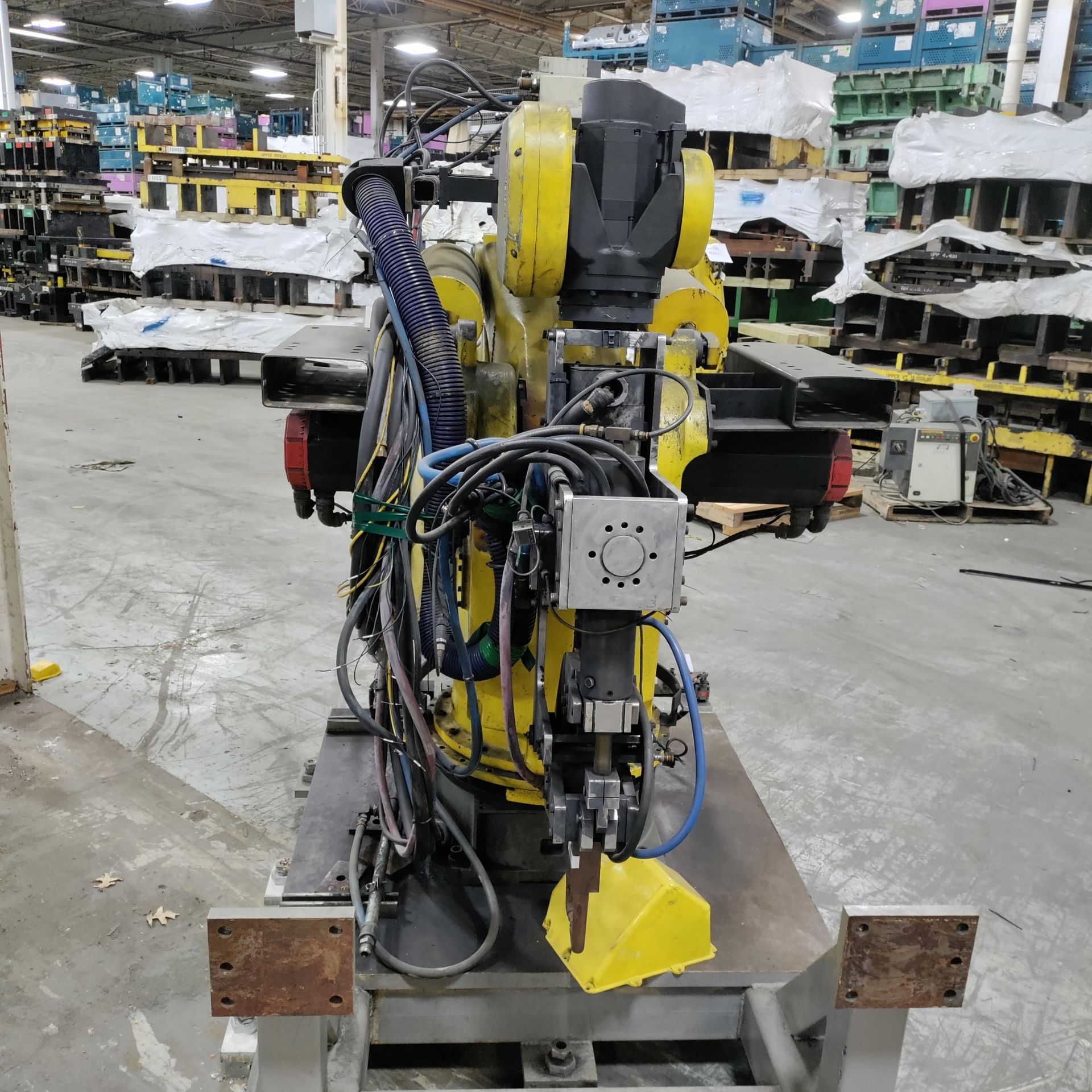 FANUC ROBOT S-420iW SN 27408 WITH R-J2 CONTROL - Image 5 of 7