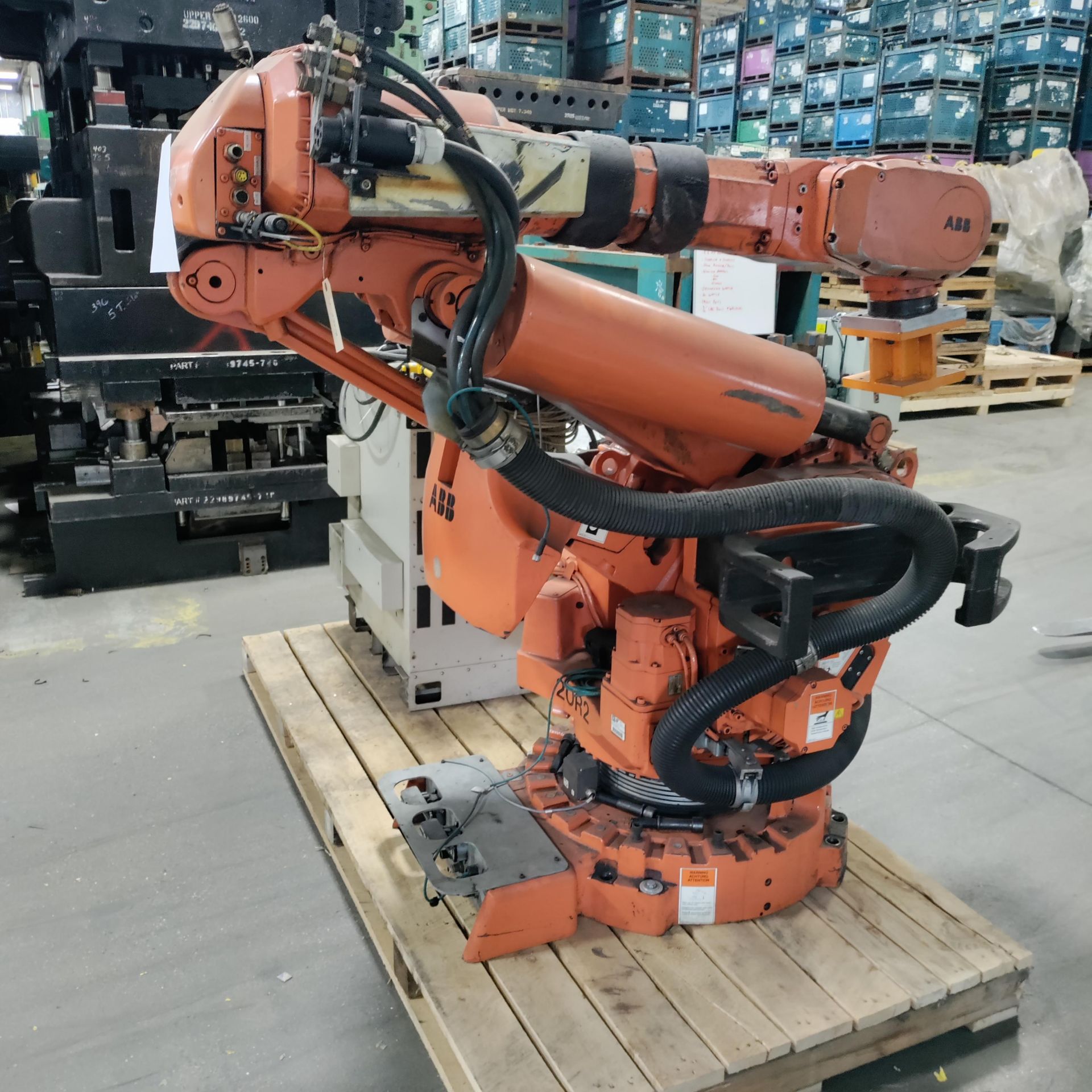 ABB ROBOT IRB 6400 SN 64-23478 WITH CONTROLLER & TEACH PENDANT