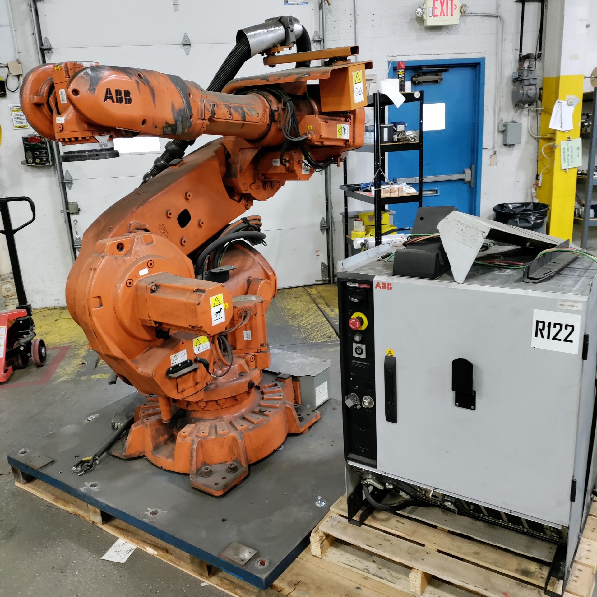 ABB ROBOT IRB 6640 SN 6640-500628 WITH IRC5 CONTROLLER