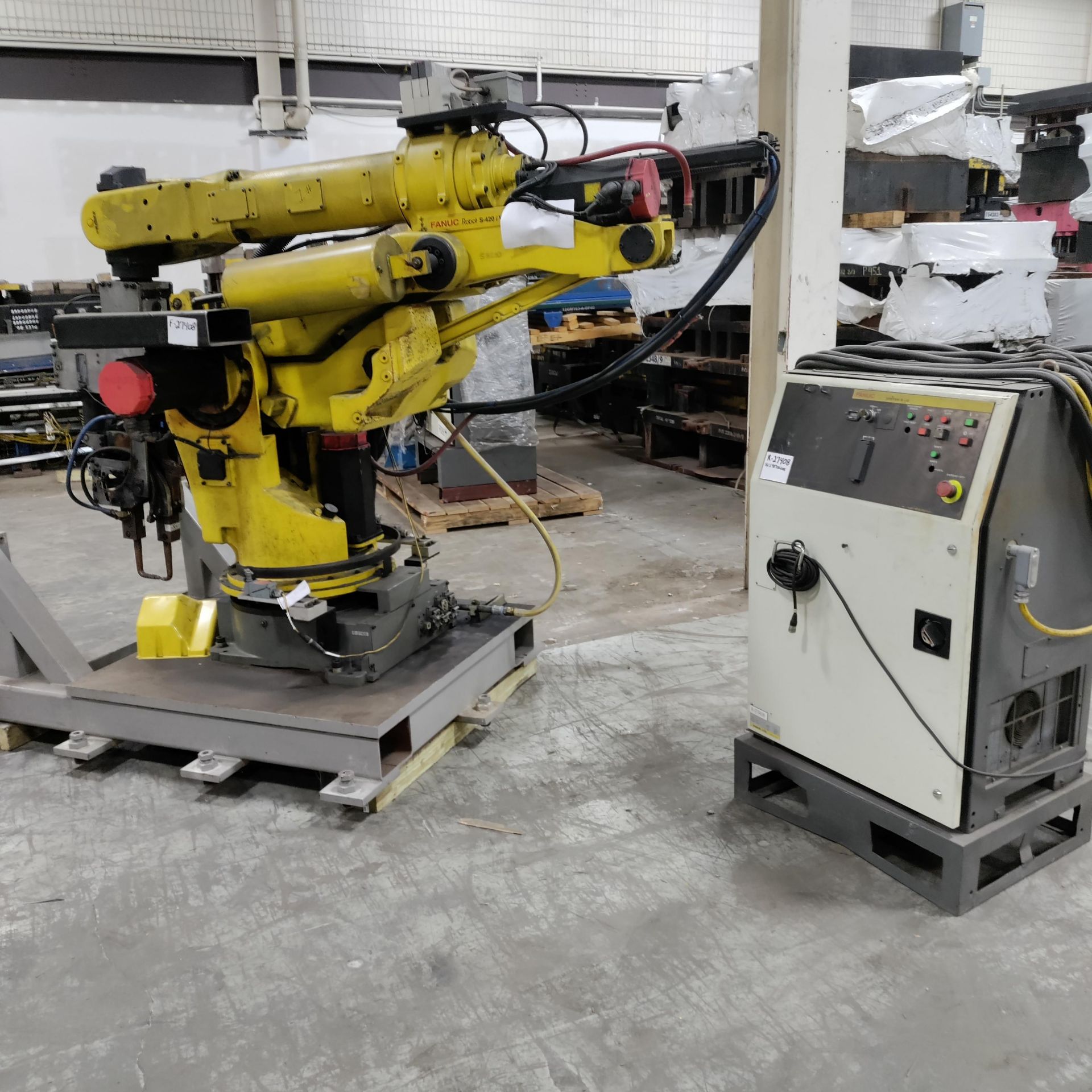 FANUC ROBOT S-420iW SN 27408 WITH R-J2 CONTROL - Image 3 of 7