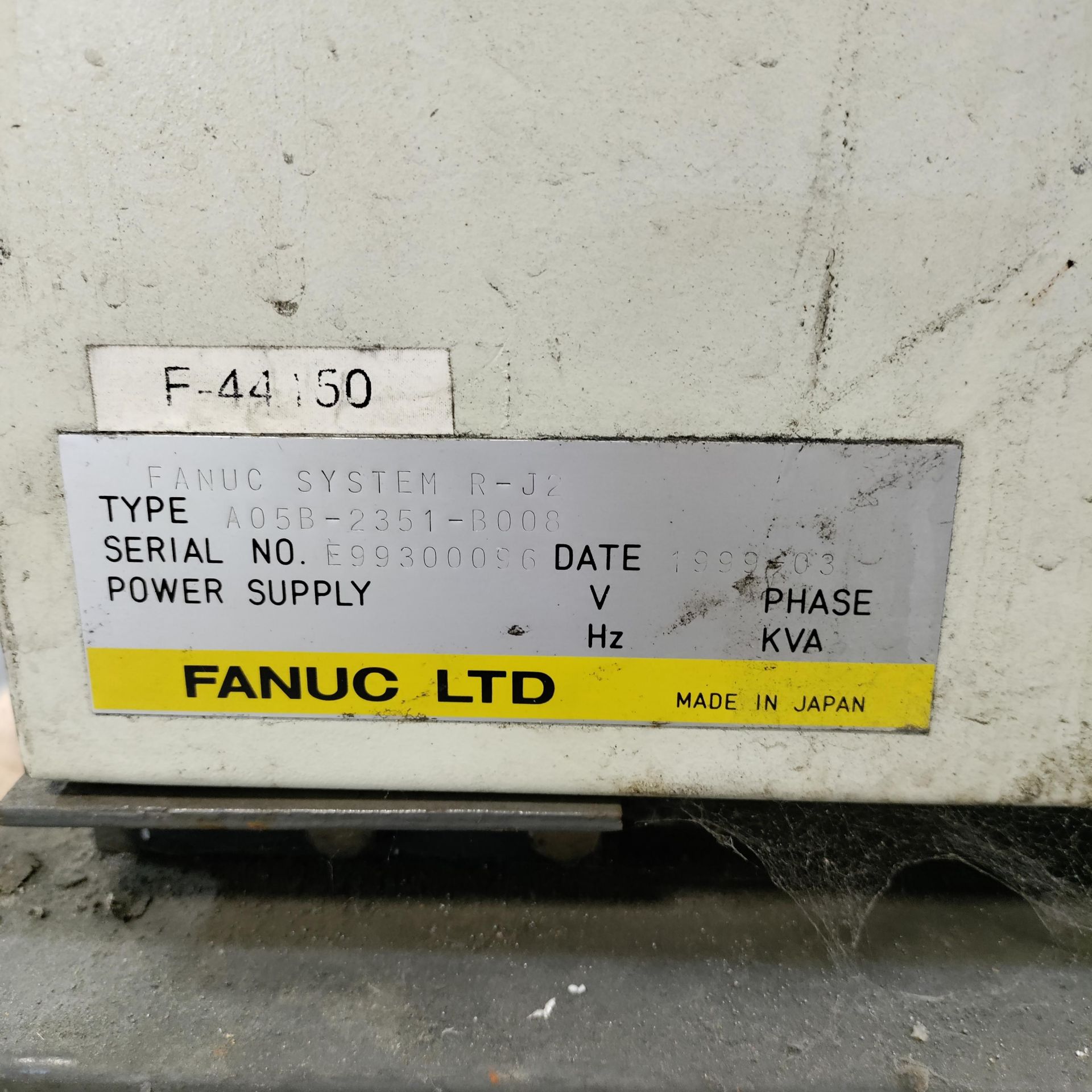 FANUC ROBOT S-420iW SN F-44166 WITH R-J2 CONTROL - Image 7 of 7