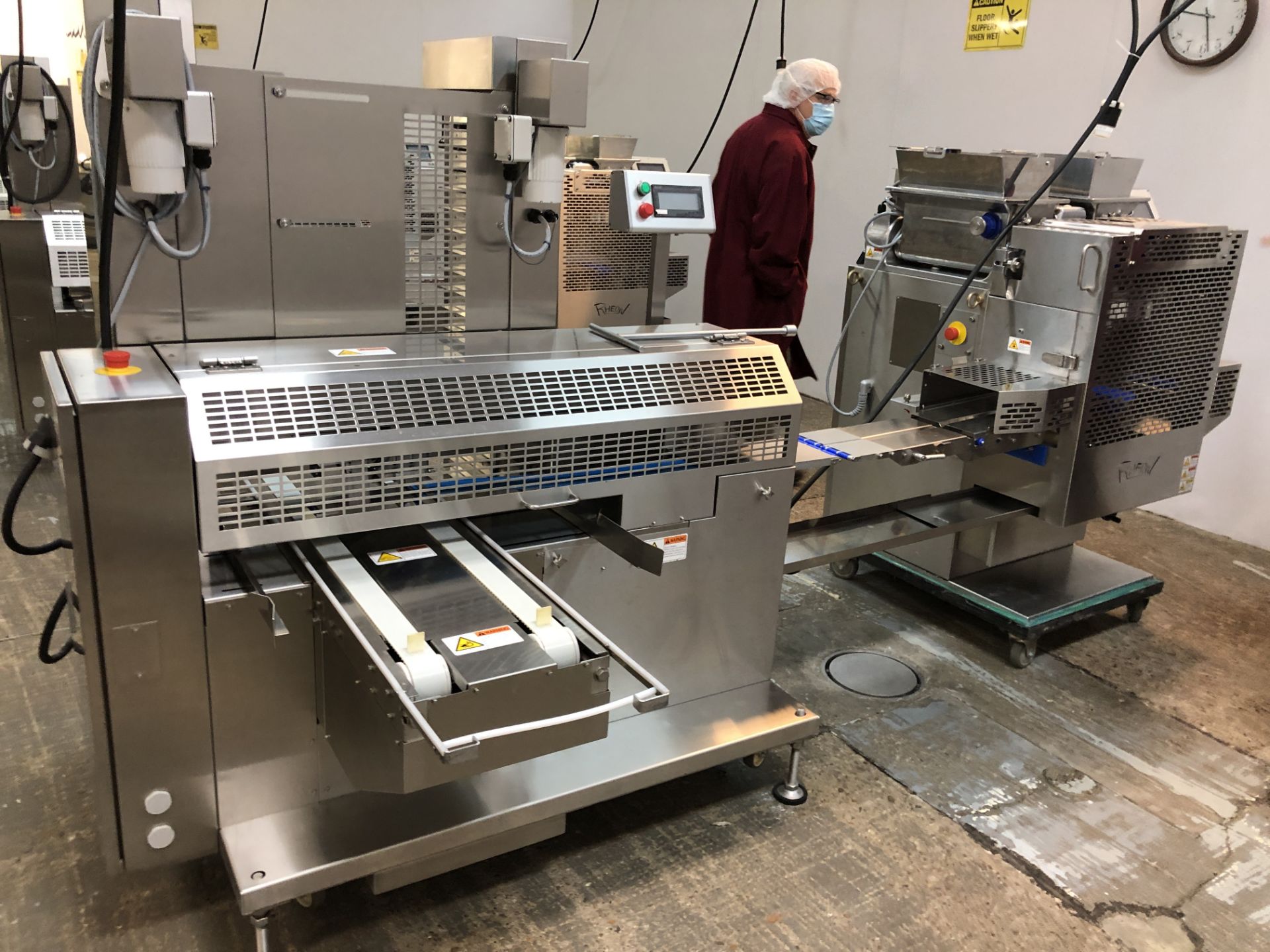 2019 Rheon Set Panner KP302; Tray Size: 660 mm, Up to 60 pcs/min, S/N: 00232 With Belting Rigging