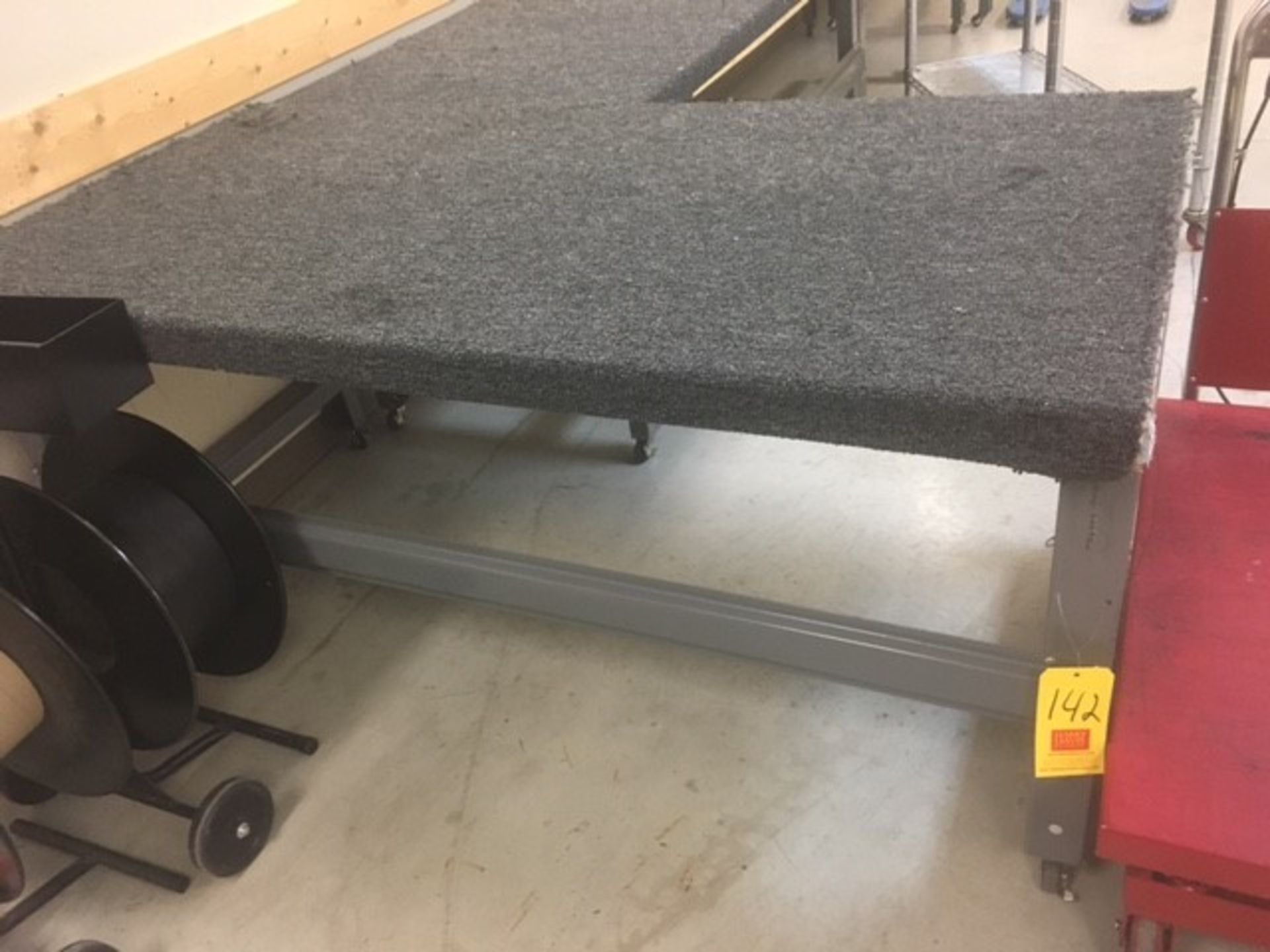 Wood Top Table Carpet on Top Rigging: $25