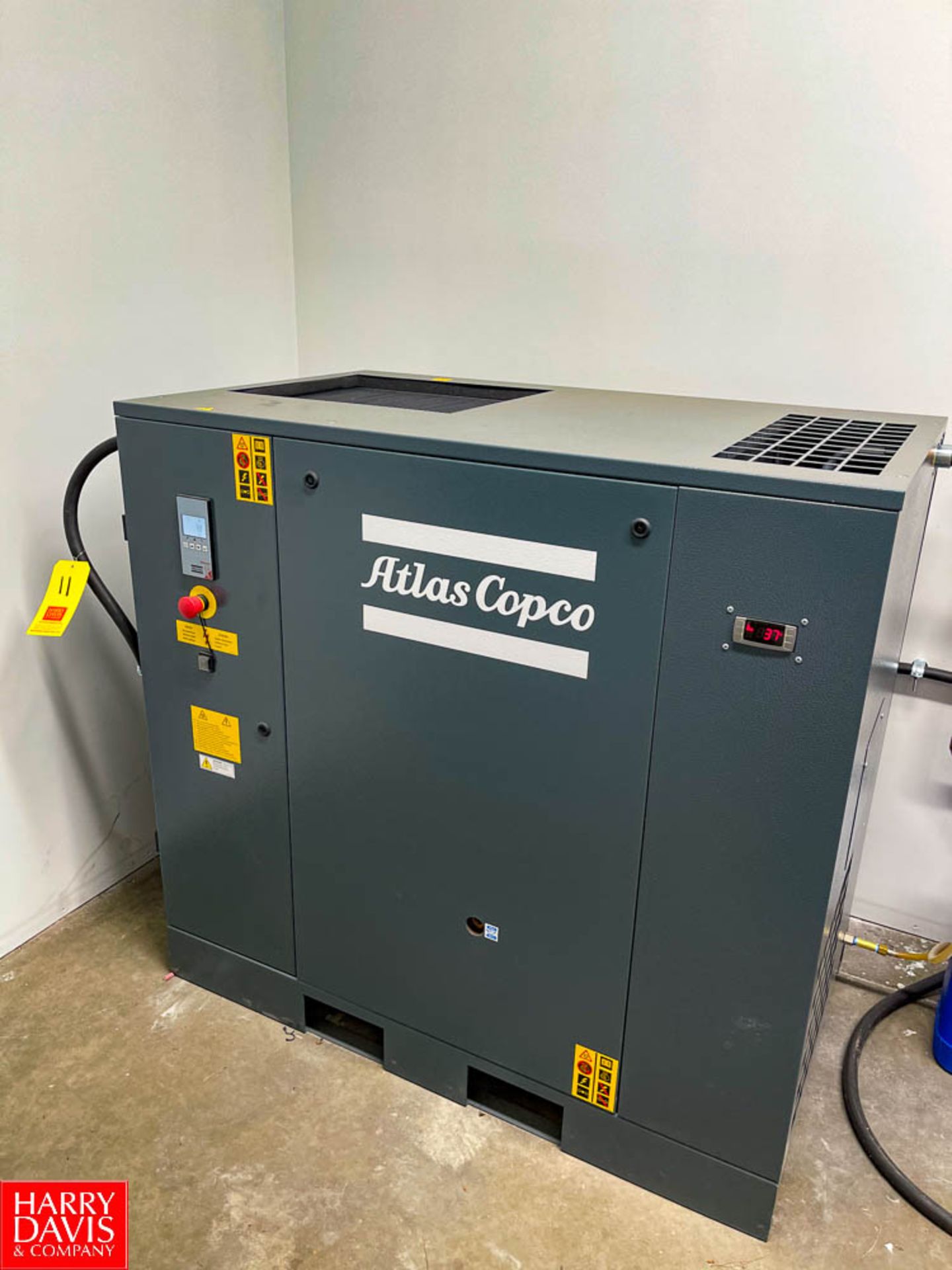 2019 Atlas Copco 30 HP Air Compressor Model G18FF : SN ITJ234398, with GE 60 Amp Safety Switch, 6 - Image 2 of 5